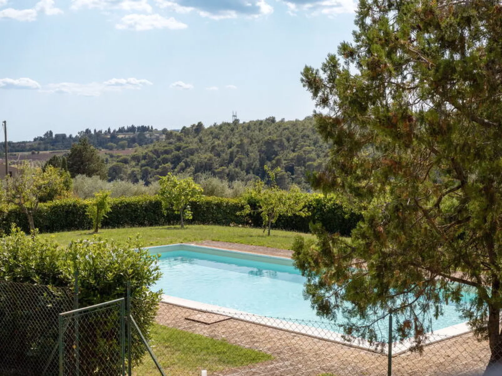 Il Pino Apartment - Buiten