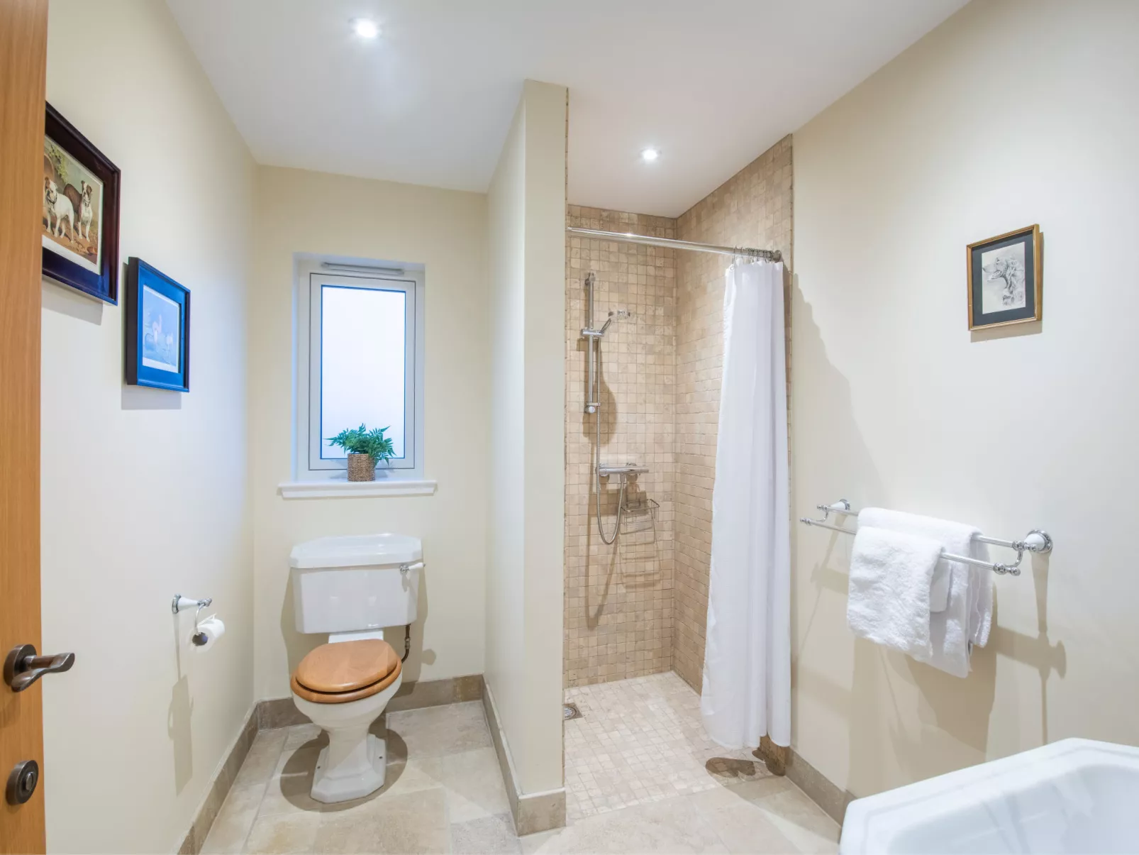 Glenmoriston Estate (2 cottages) - Binnen