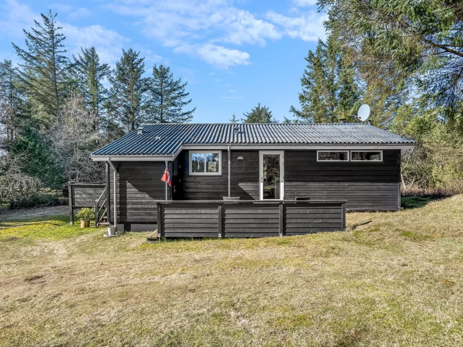 "Ayen" - 1.2km from the sea