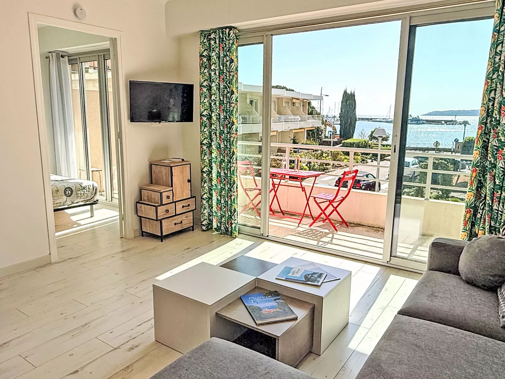 Appt T2 - Centre ville et plage - Vue Mer - Clim - Binnen