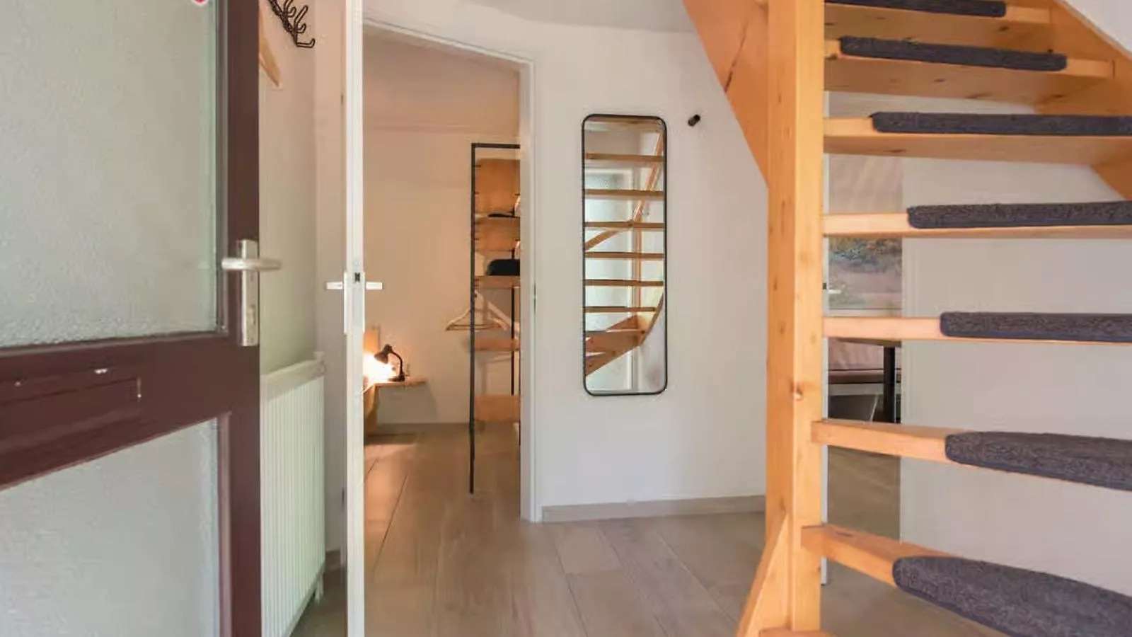 De Oeverzwaluw - Hal-ontvangst