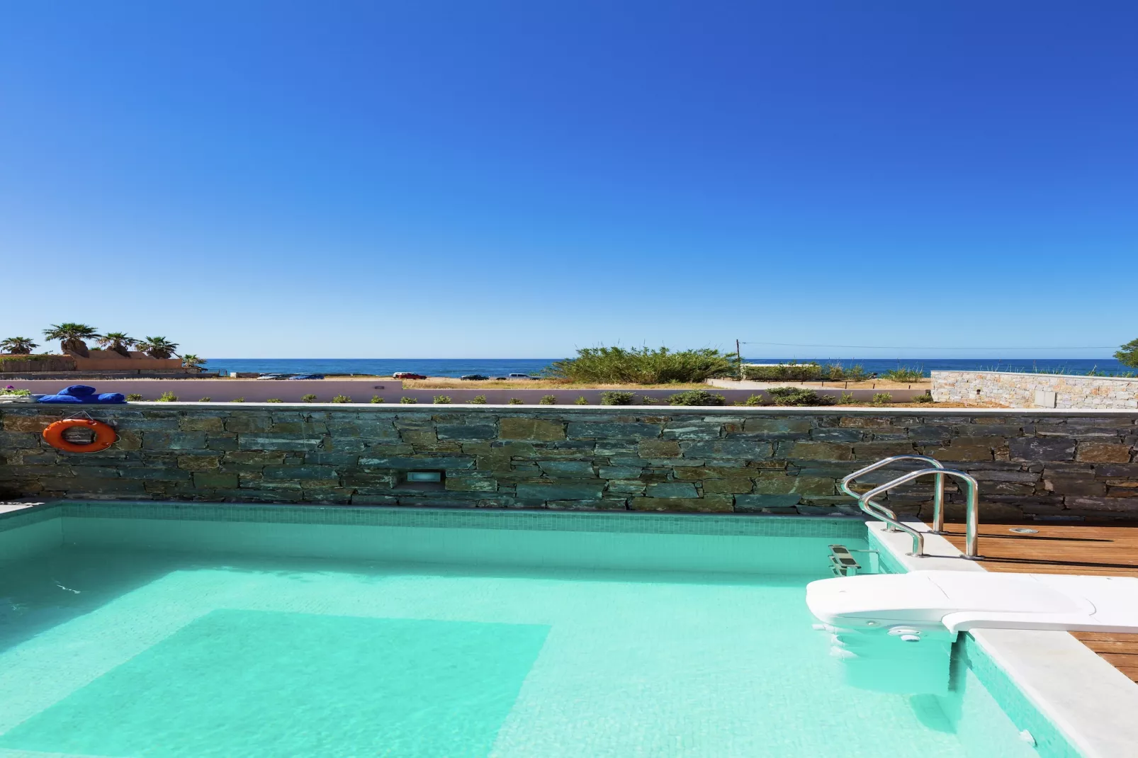 Thalasses Villa 1 - Buitenkant zomer