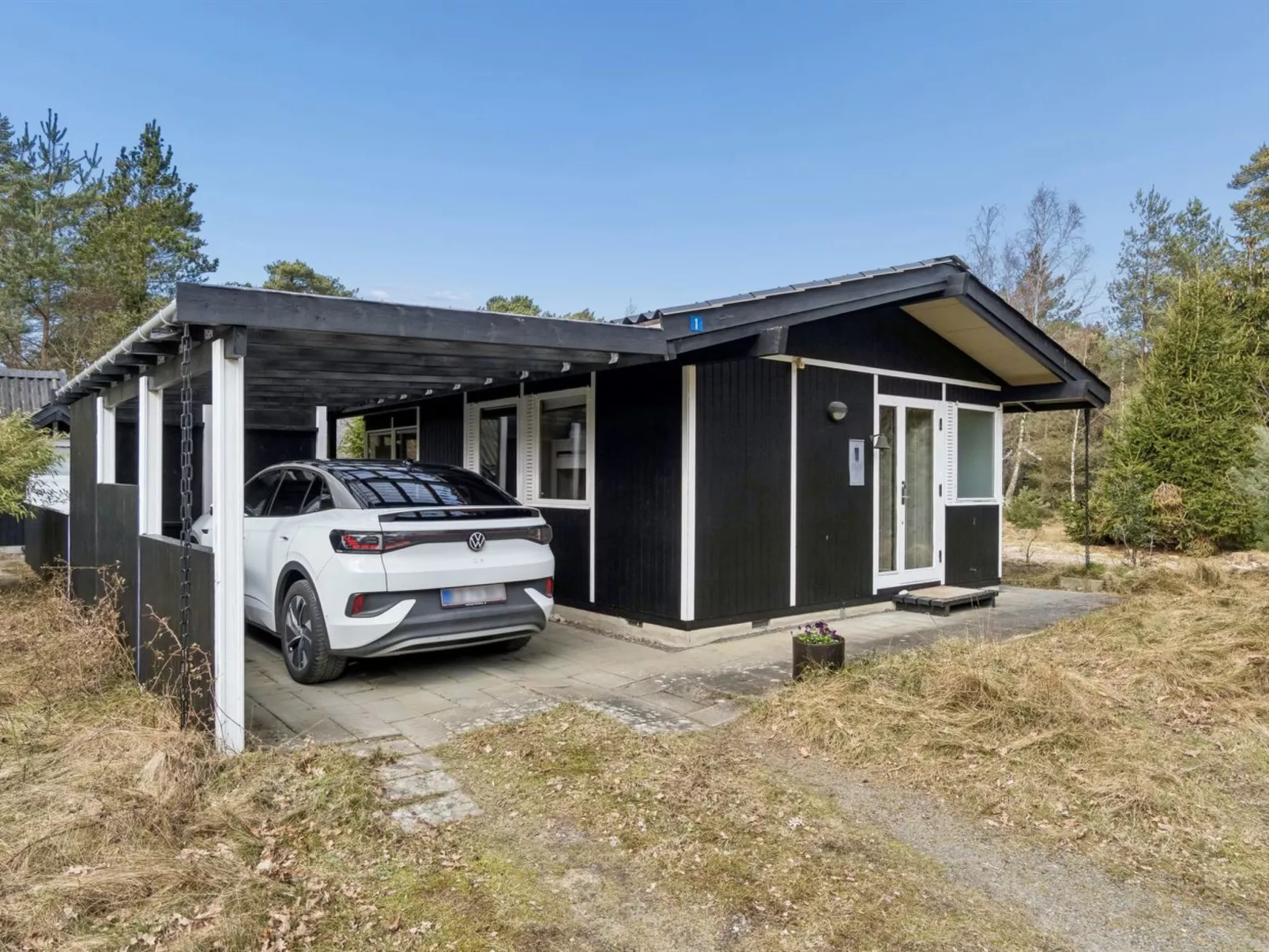"Ahti" - 340m from the sea - Buiten