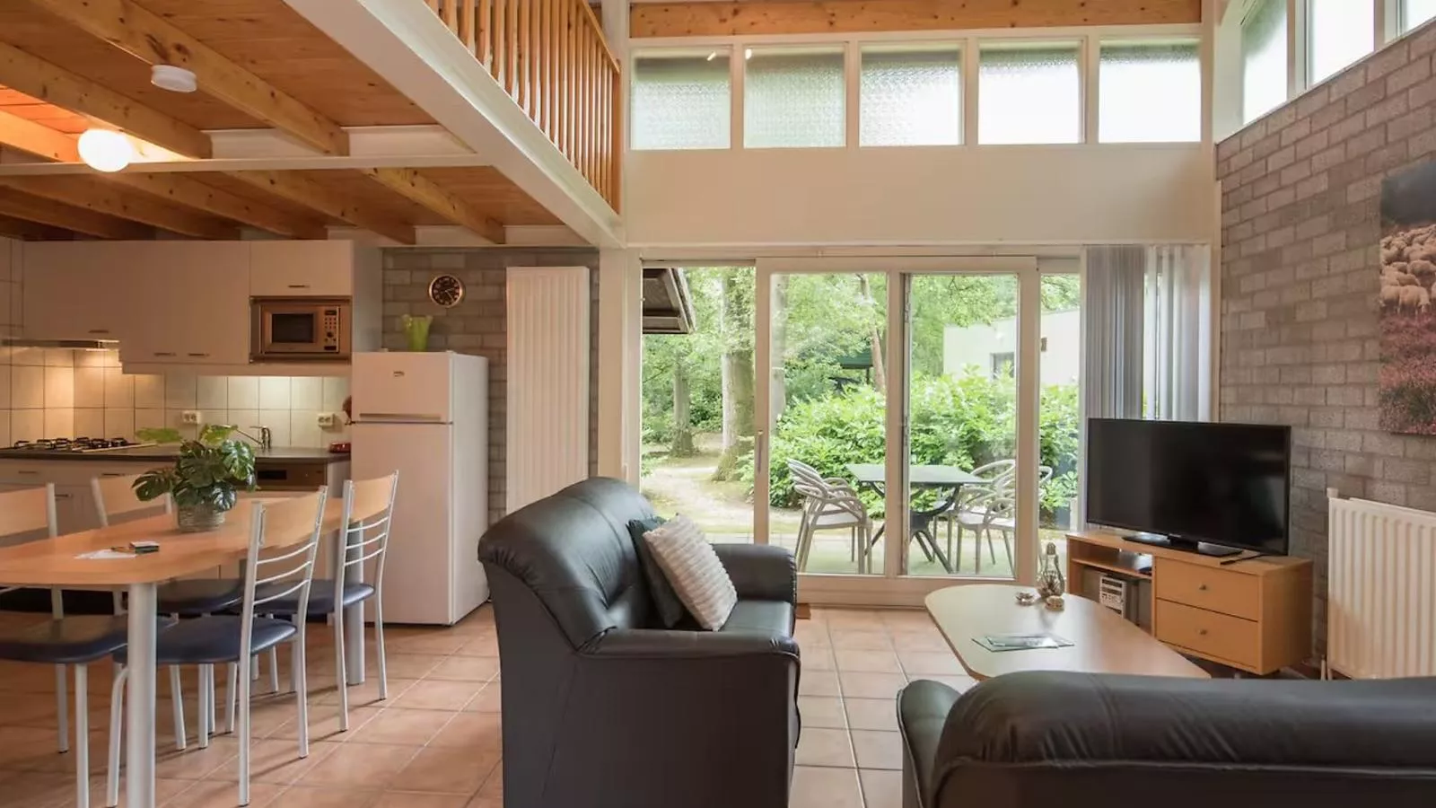 De Uitkijk - Eetkamer