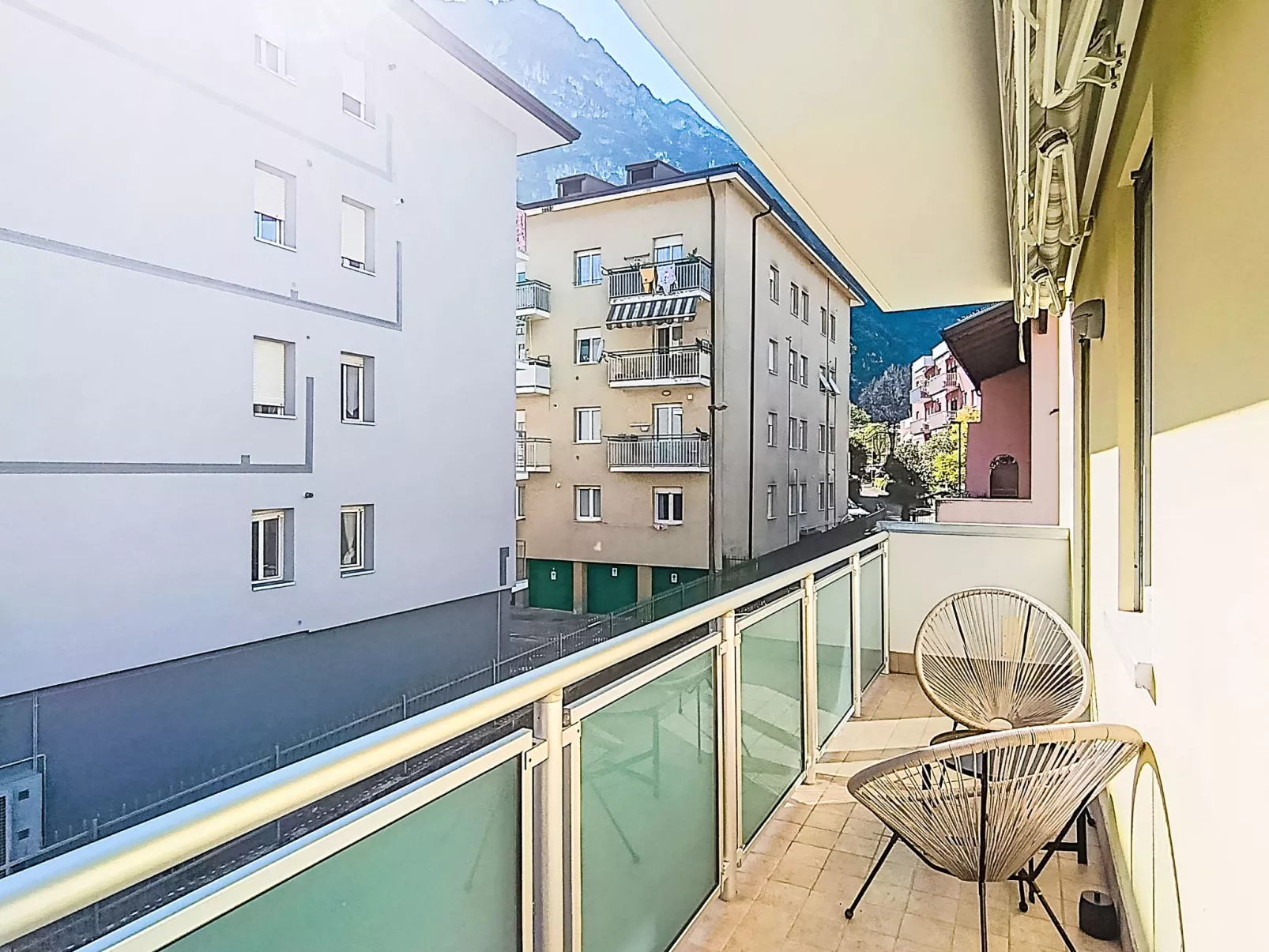 Family and Friends - Binnen