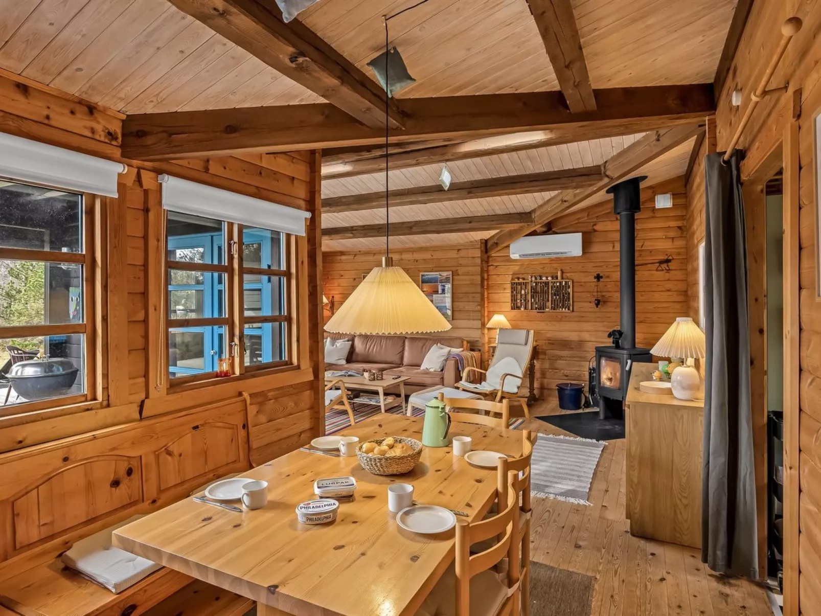 "Aksinja" - 500m from the sea - Binnen