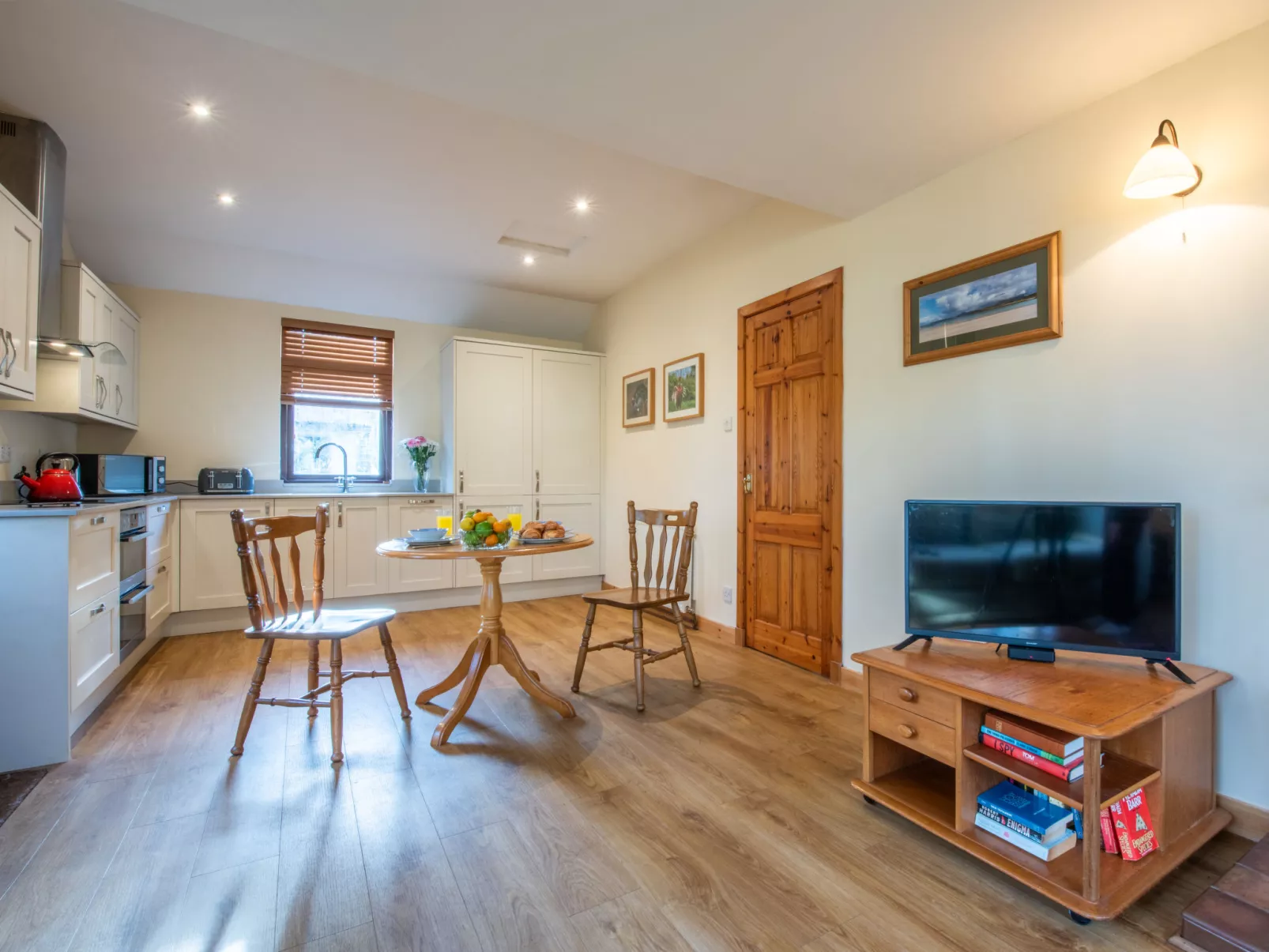 Fishermans Riverside Combi - Binnen