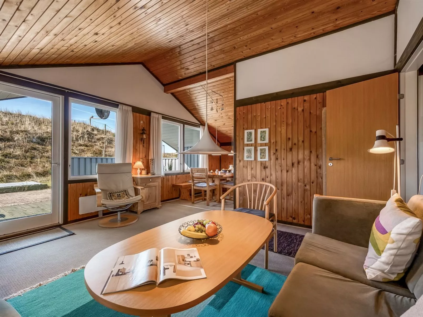 "Flory" - 400m from the sea - Binnen