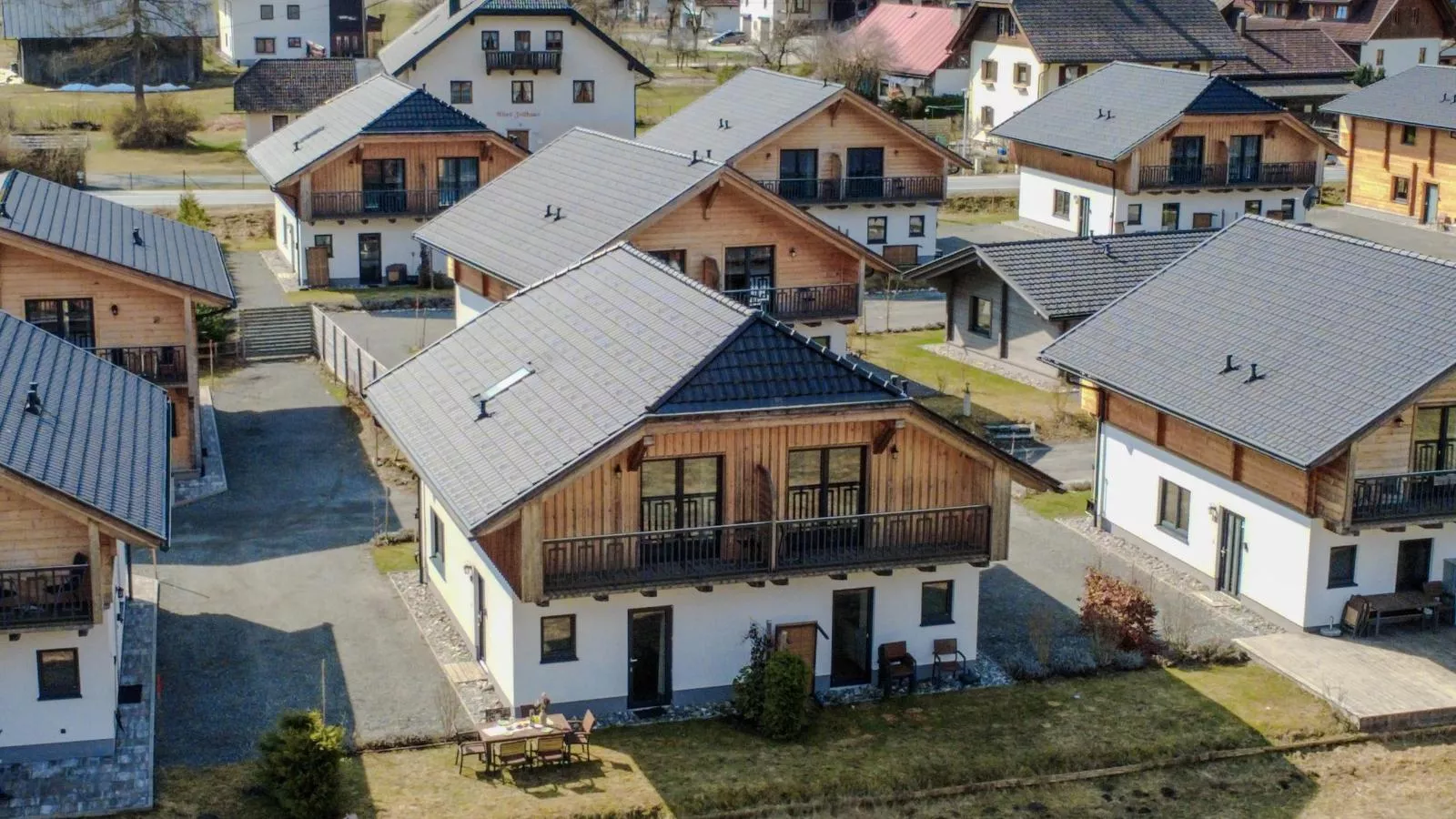 Rattendorf 20A - Buitenkant zomer