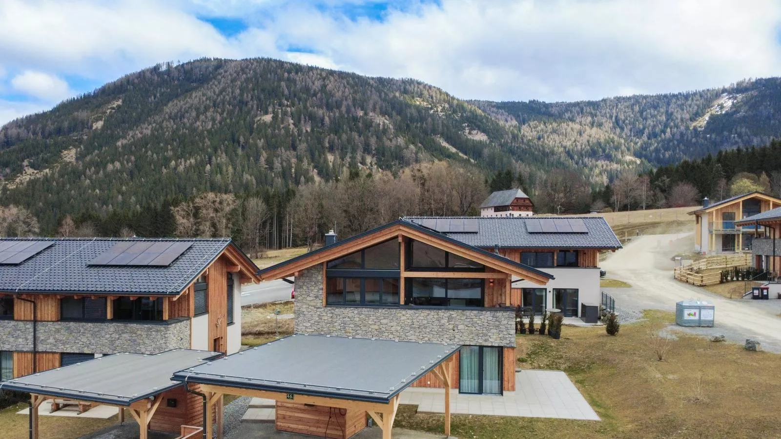 Birdie Lodge - Buitenkant zomer