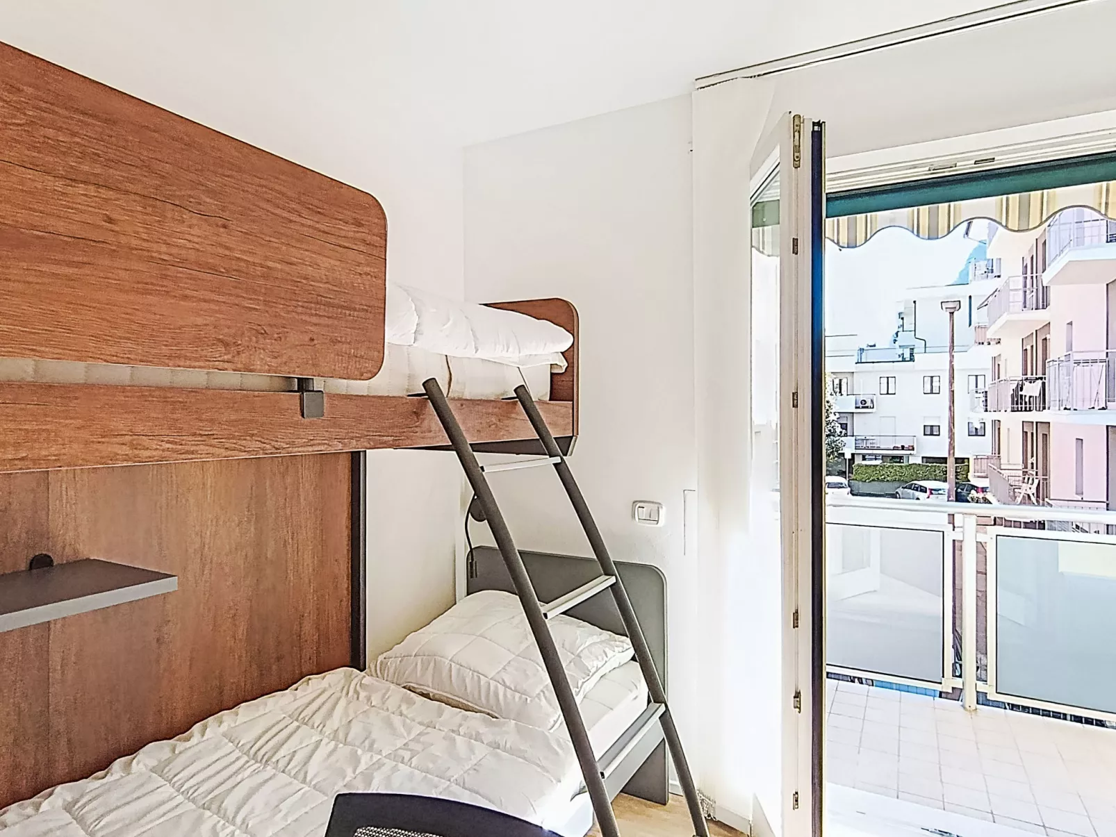 Family and Friends - Binnen