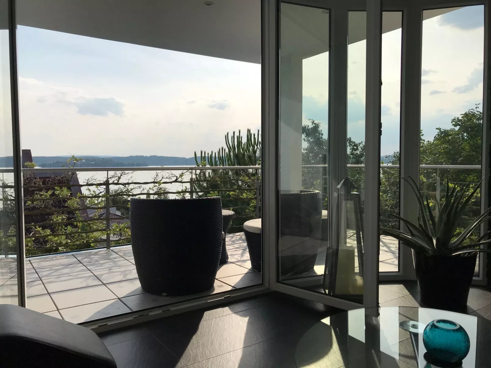 In bester Wohnlage mit traumhafter Sicht auf die Insel Mainau