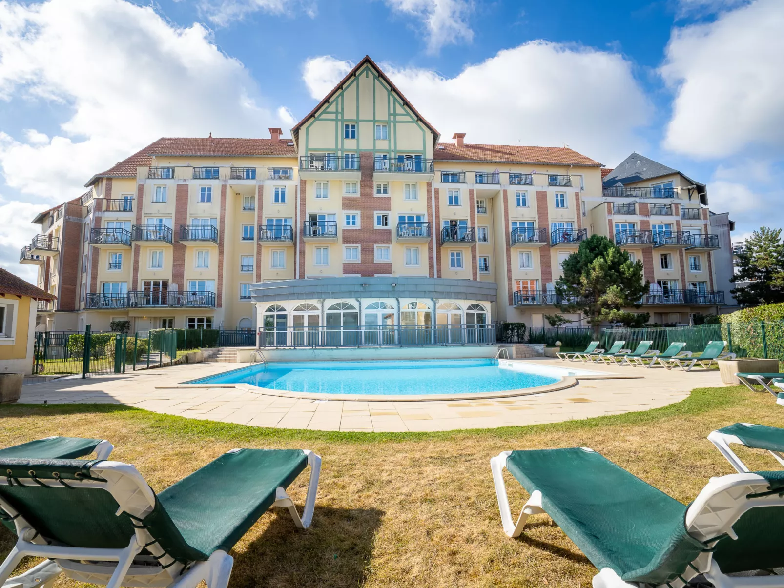 Port Guillaume - Buiten