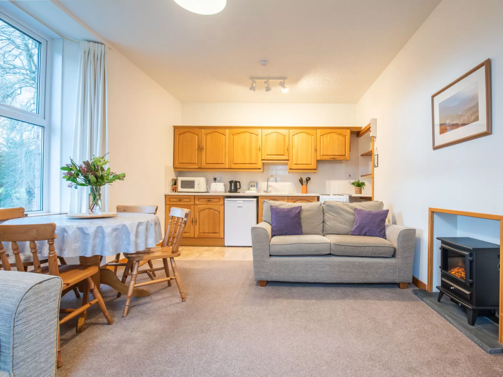 Old Stable & Dairy Combi - Binnen