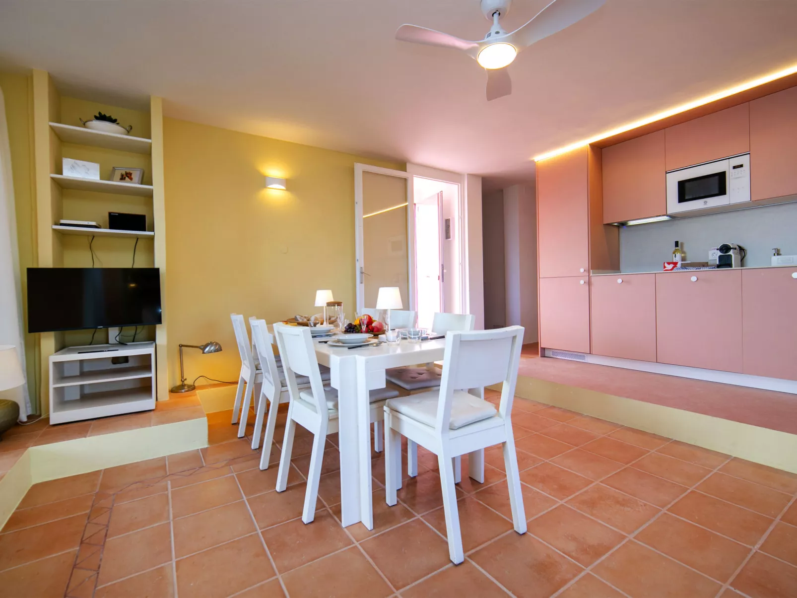 Muralla Roja - Binnen