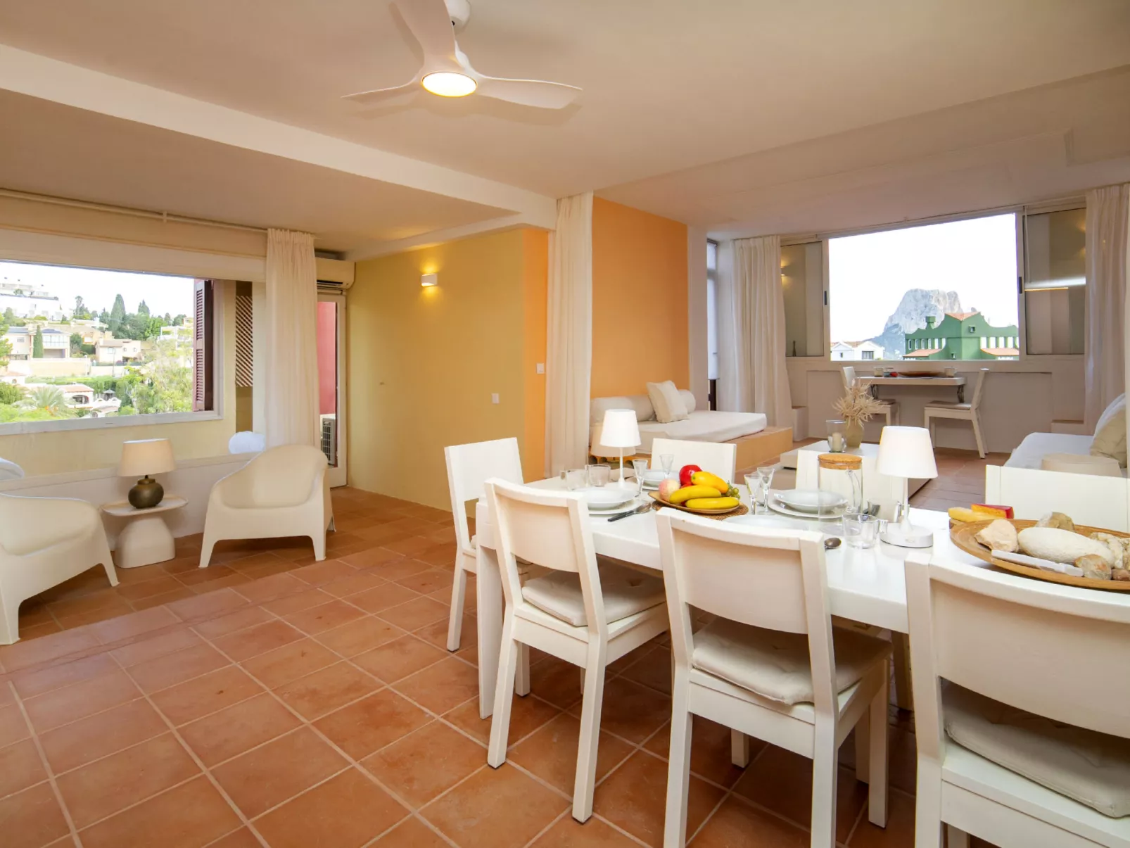 Muralla Roja - Binnen