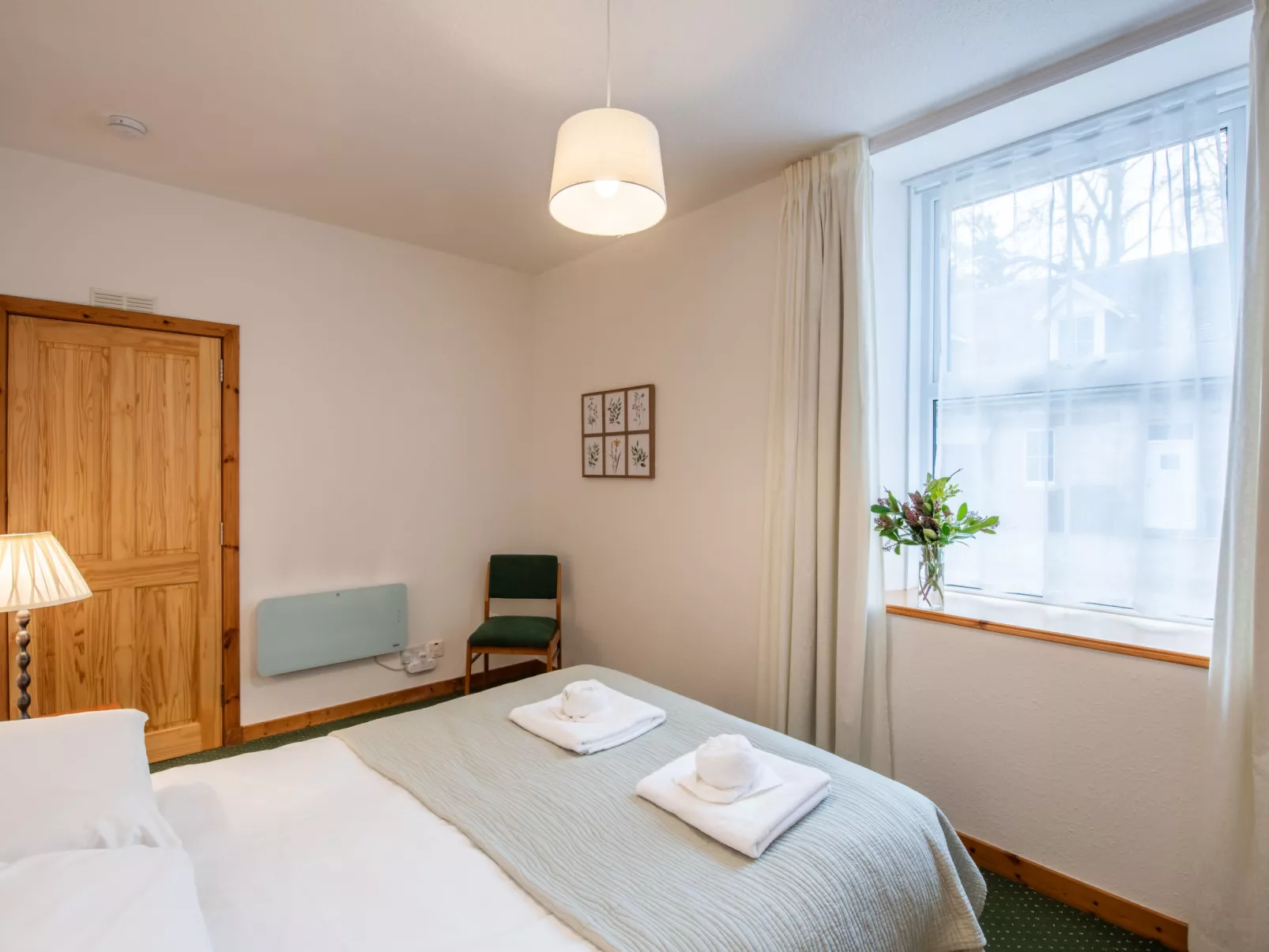 Old Stable & Dairy Combi - Binnen