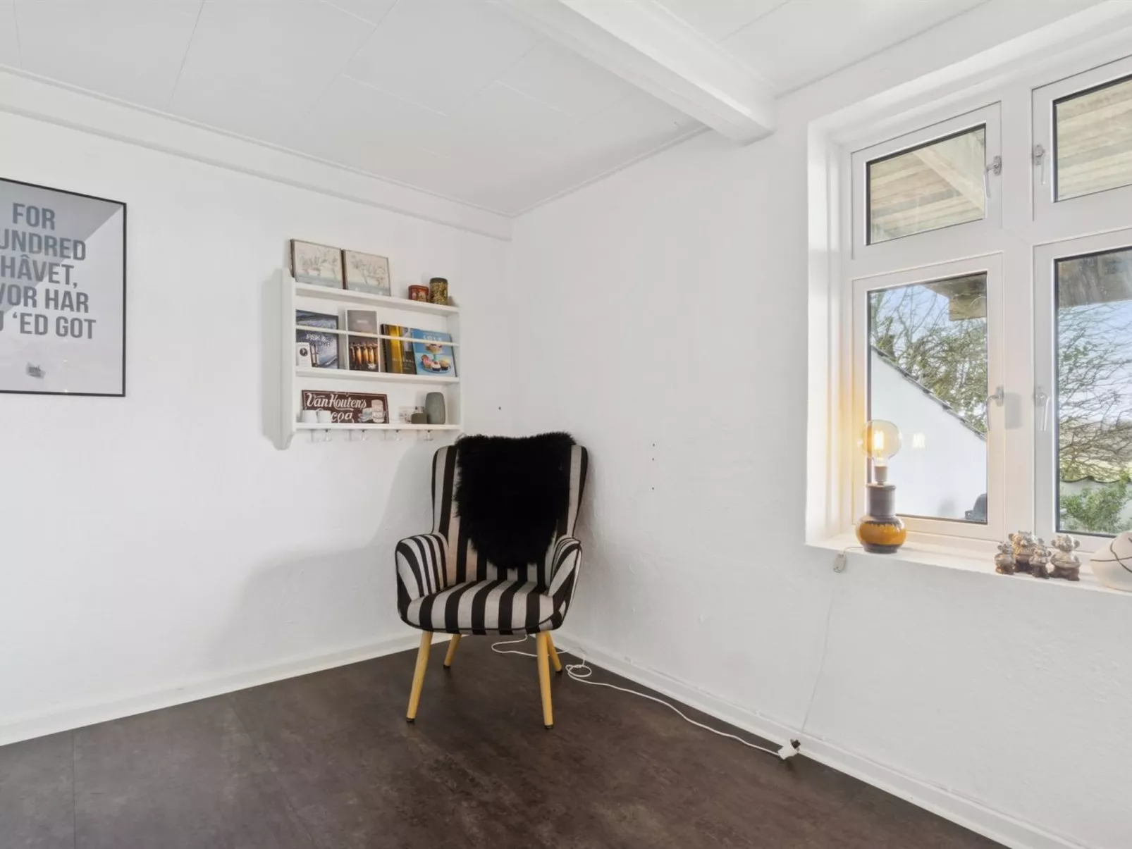 "Strandulf" - 1km from the sea - Binnen