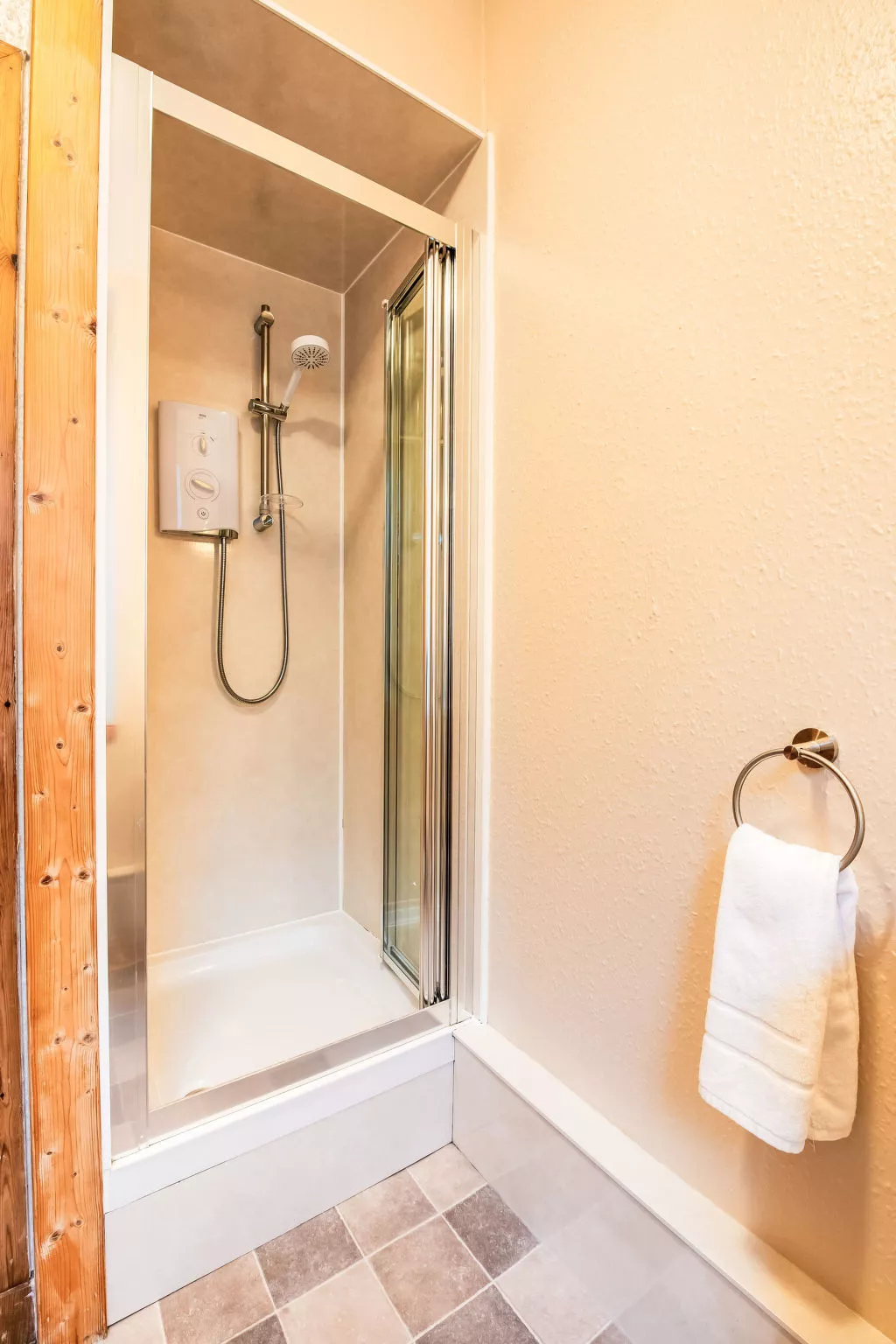 Old Stable & Dairy Combi - Binnen