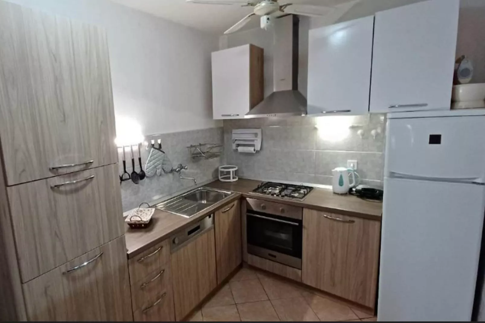 Apartments Katarina - Two Bedroom Apartment with Terrace (A1) - Keuken