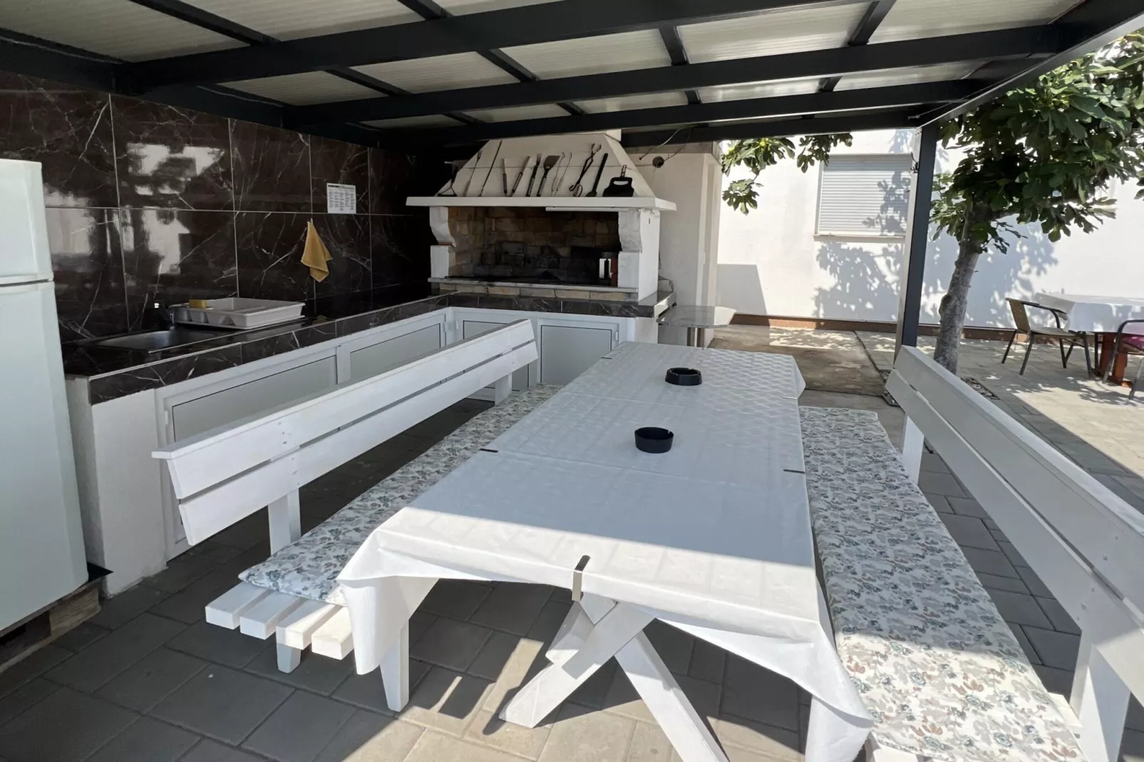 Apartment Lavaran 3 - Terrasbalkon