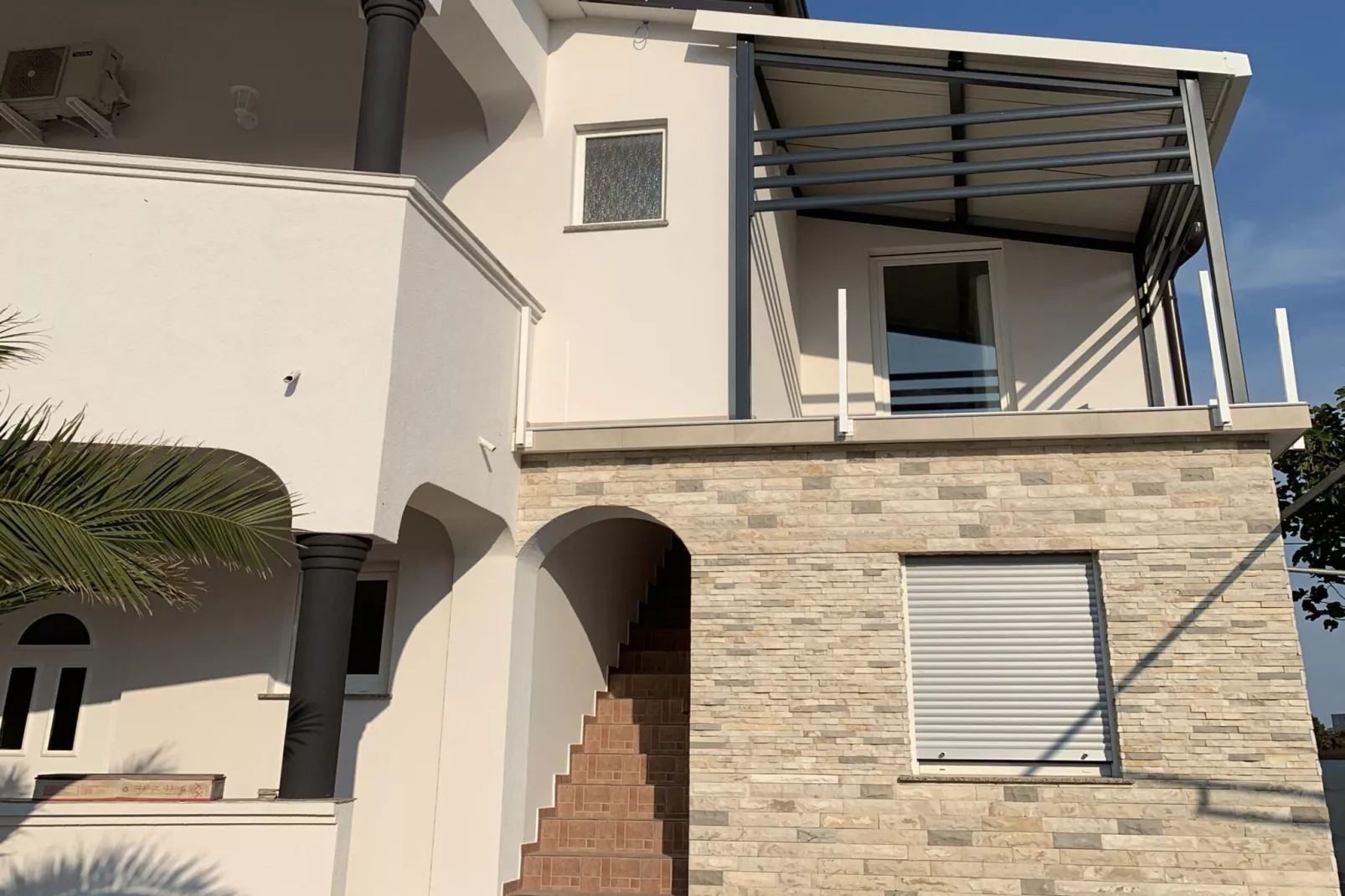 Apartment Vir 1 - Buitenkant zomer