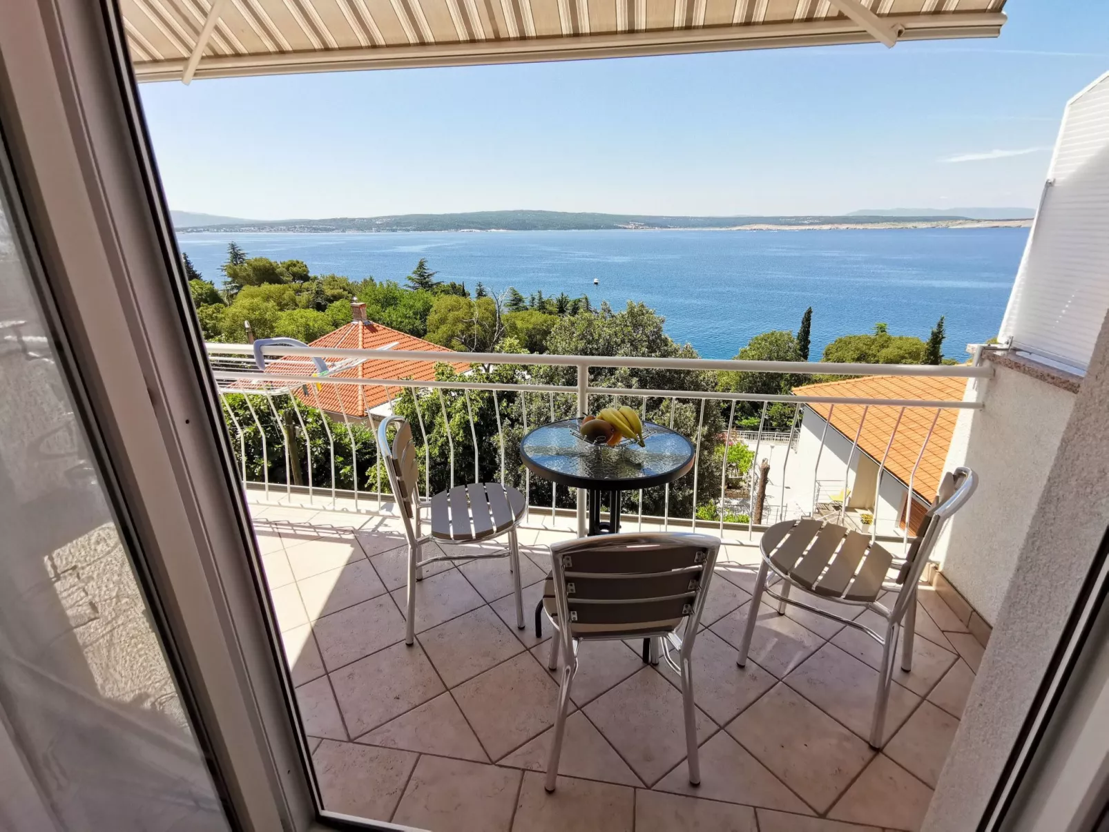 Wohnung mit Meerblick, 100m vom Strand entfernt