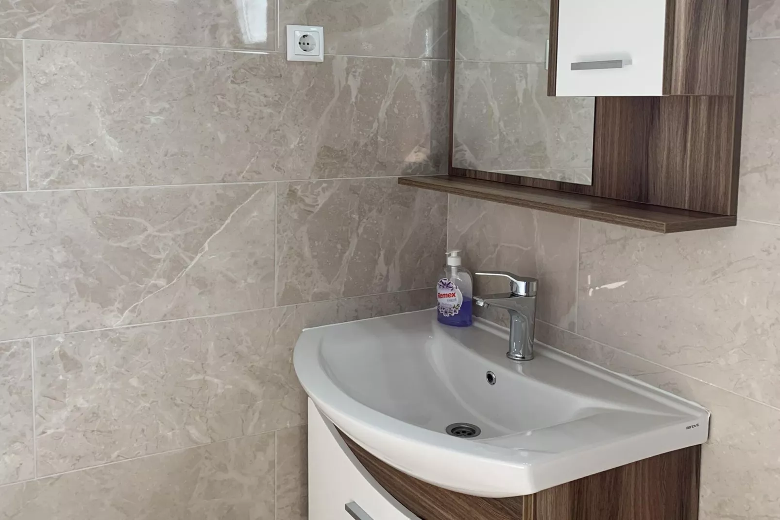 Studio apartment Vir 2 - Badkamer