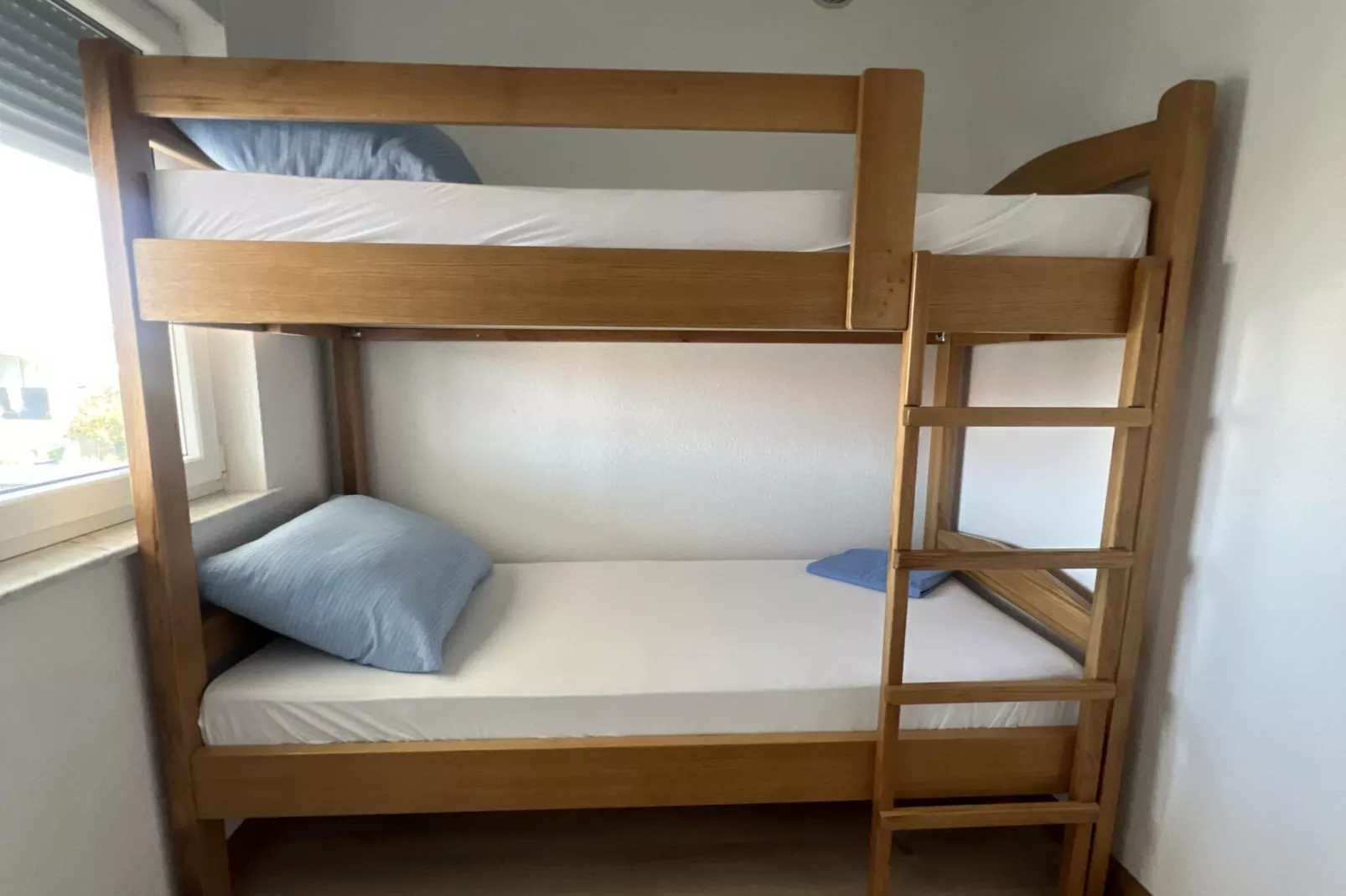 Apartment Lavaran 4 - Slaapkamer