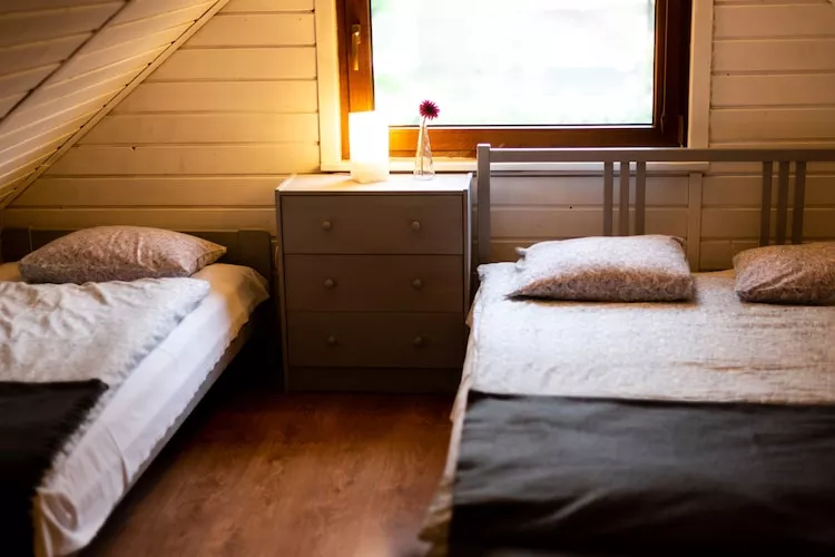 	Domek wakacyjny z 1 sypialnią na piętrze w Kopalinie - Slaapkamer