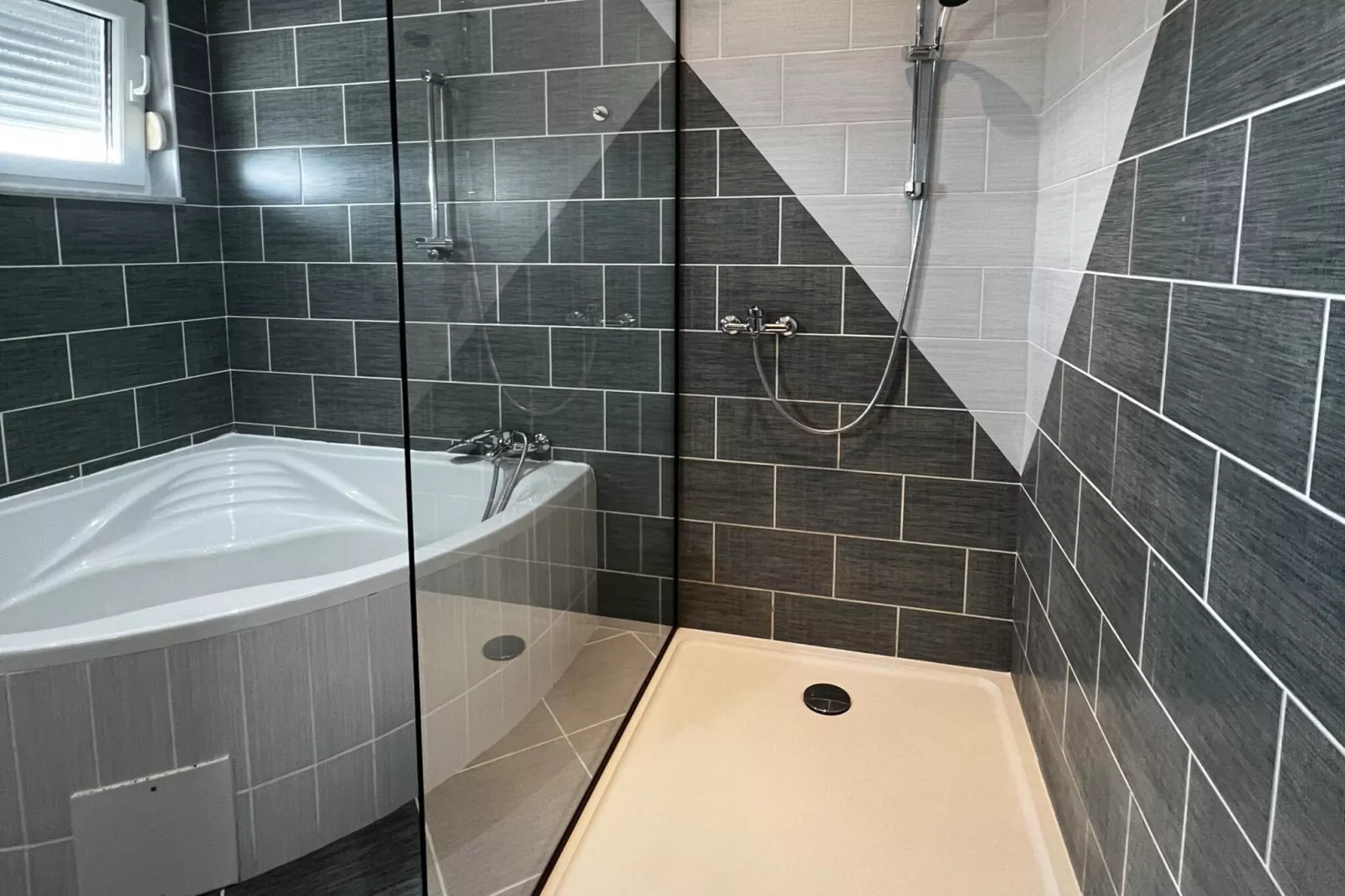 Apartment Lavaran 6 - Badkamer