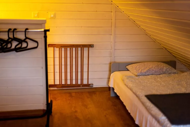 	Domek wakacyjny z 1 sypialnią na piętrze w Kopalinie - Slaapkamer