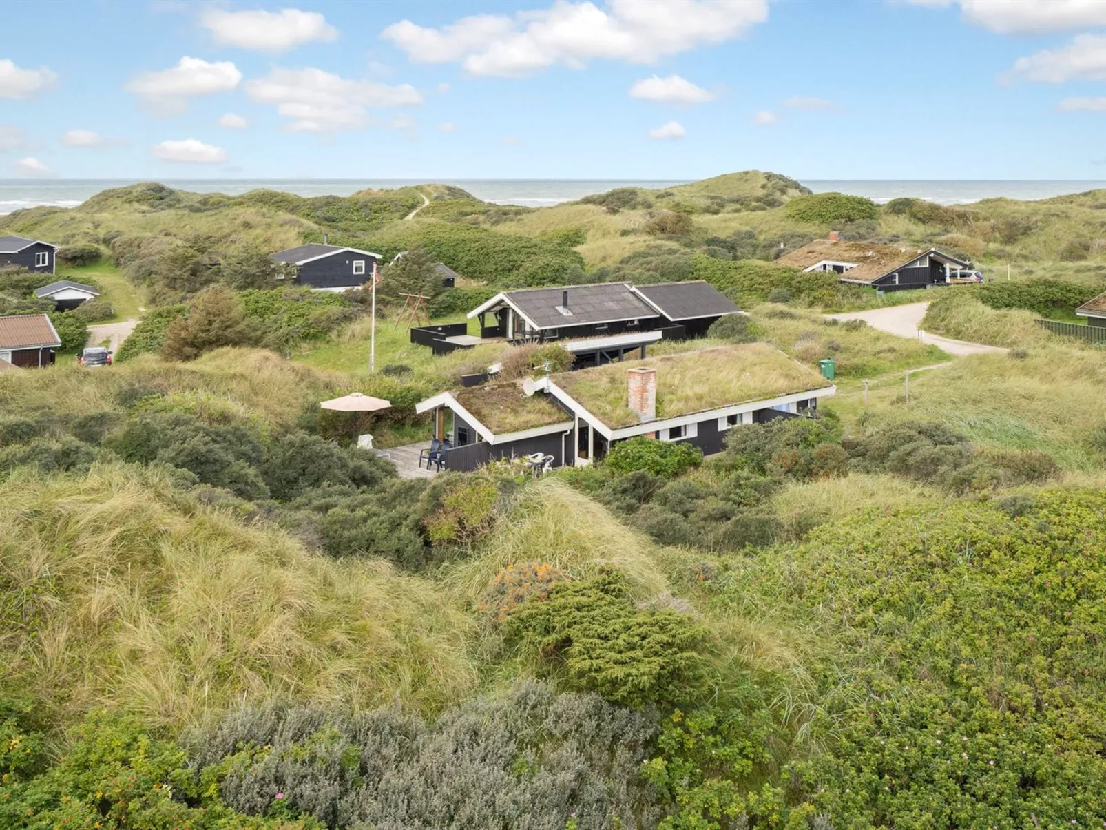 "Madita" - 310m from the sea - Buiten