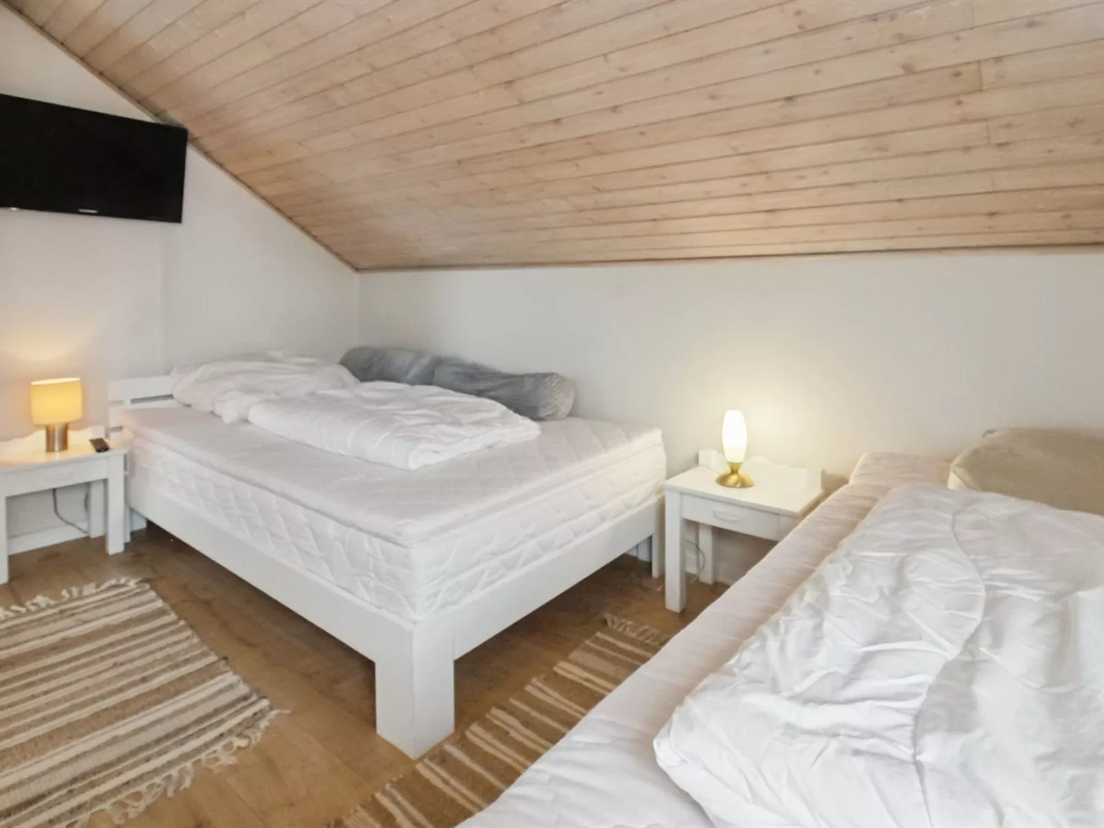"Aappo" - 2.3km from the sea - Binnen
