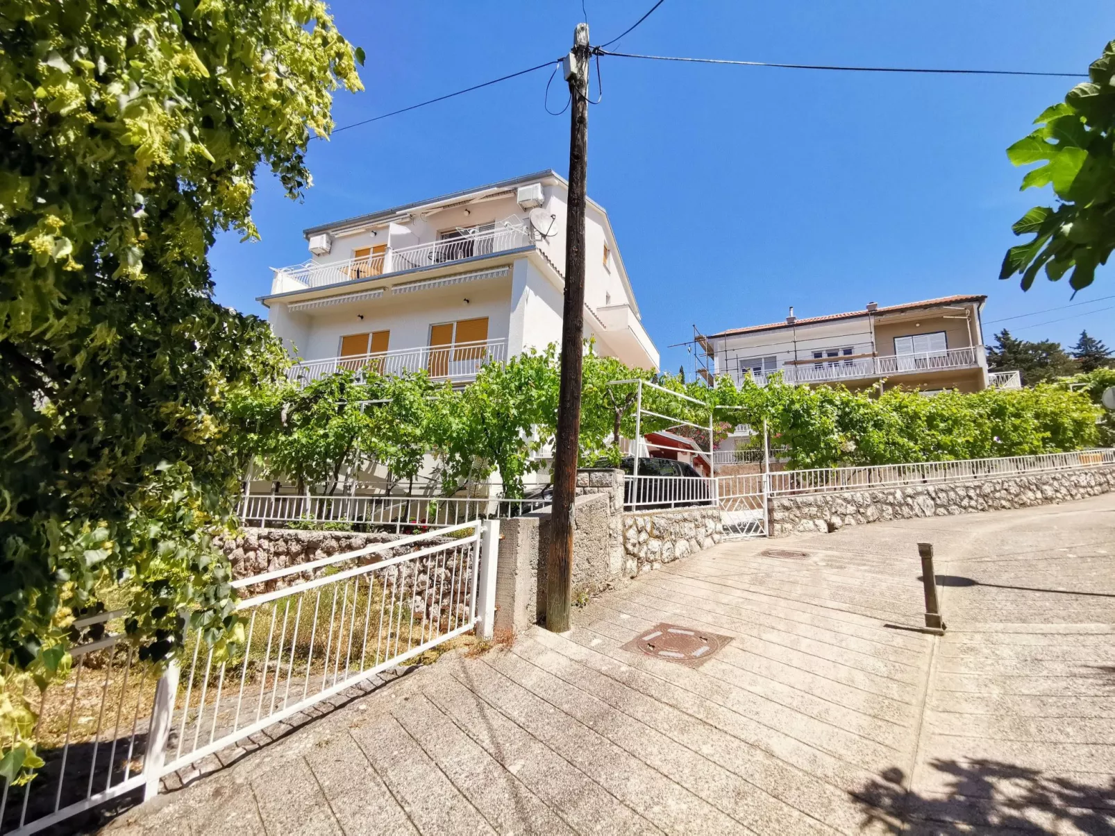 Wohnung mit Panoramablick aufs Meer - Image-tags.info