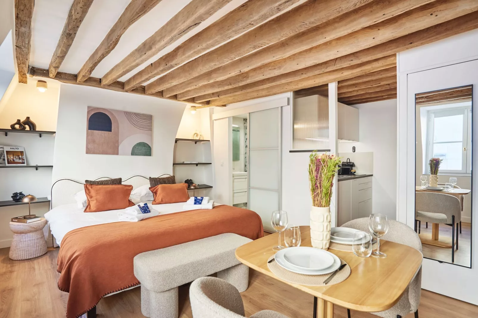 MONT THABOR 4 STUDIO