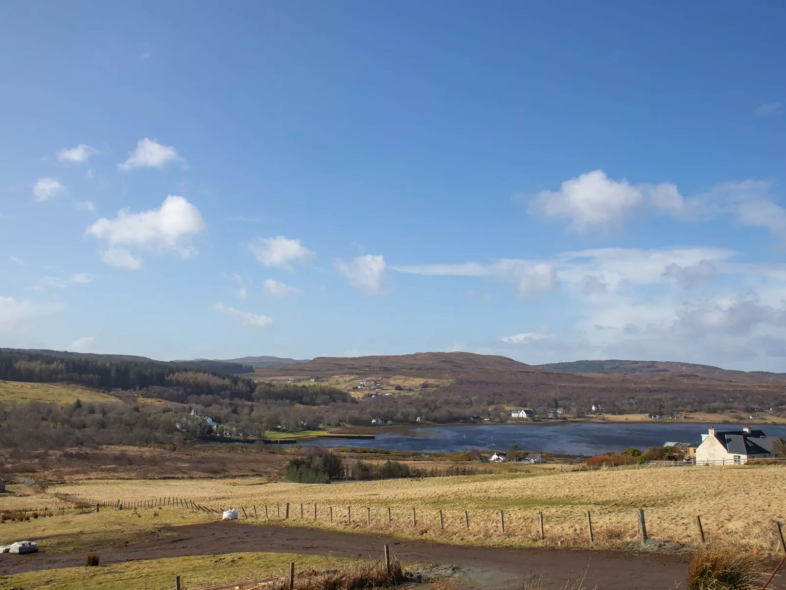 Skeabost Chalet - Buiten
