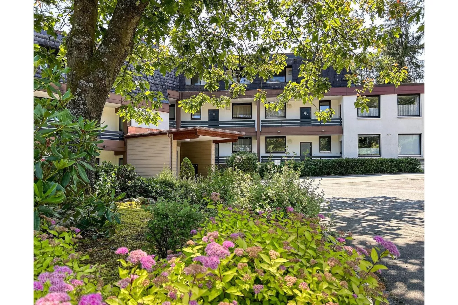 Apartment In der Büre C - Buitenkant zomer