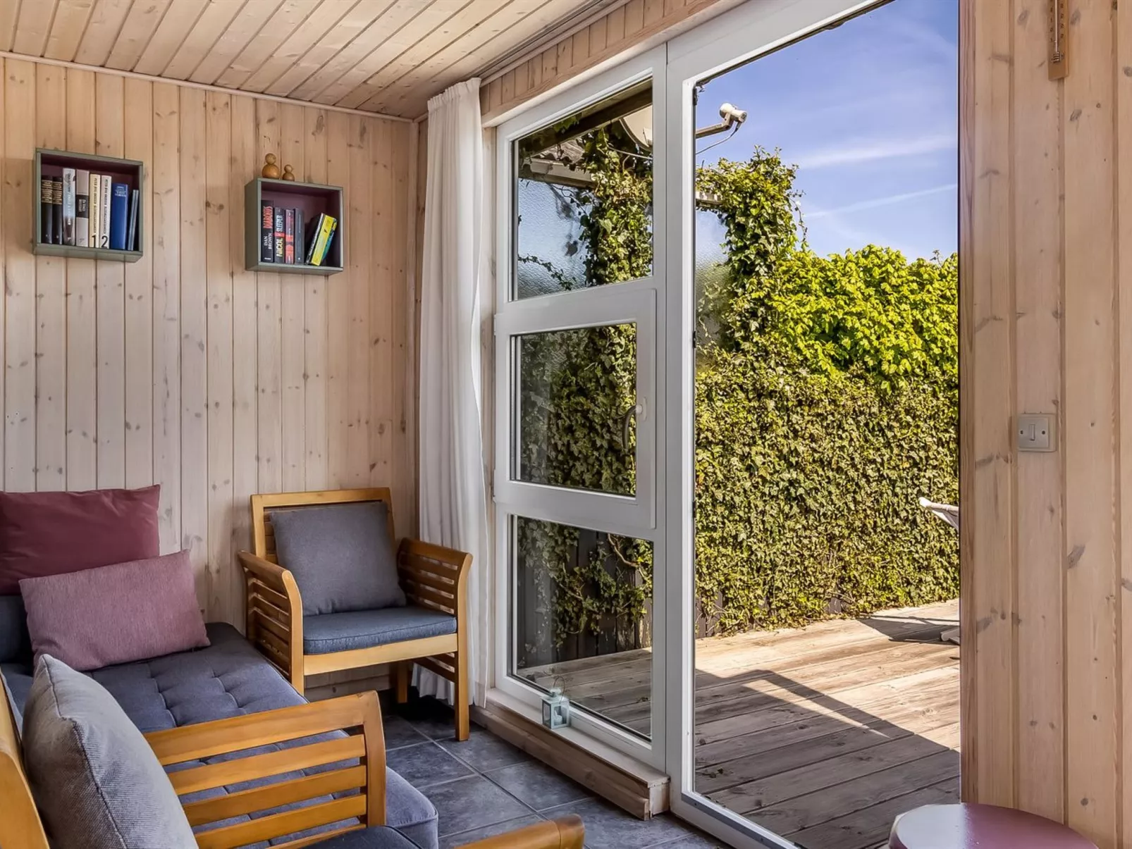 "Egonie" - 100m from the sea - Binnen