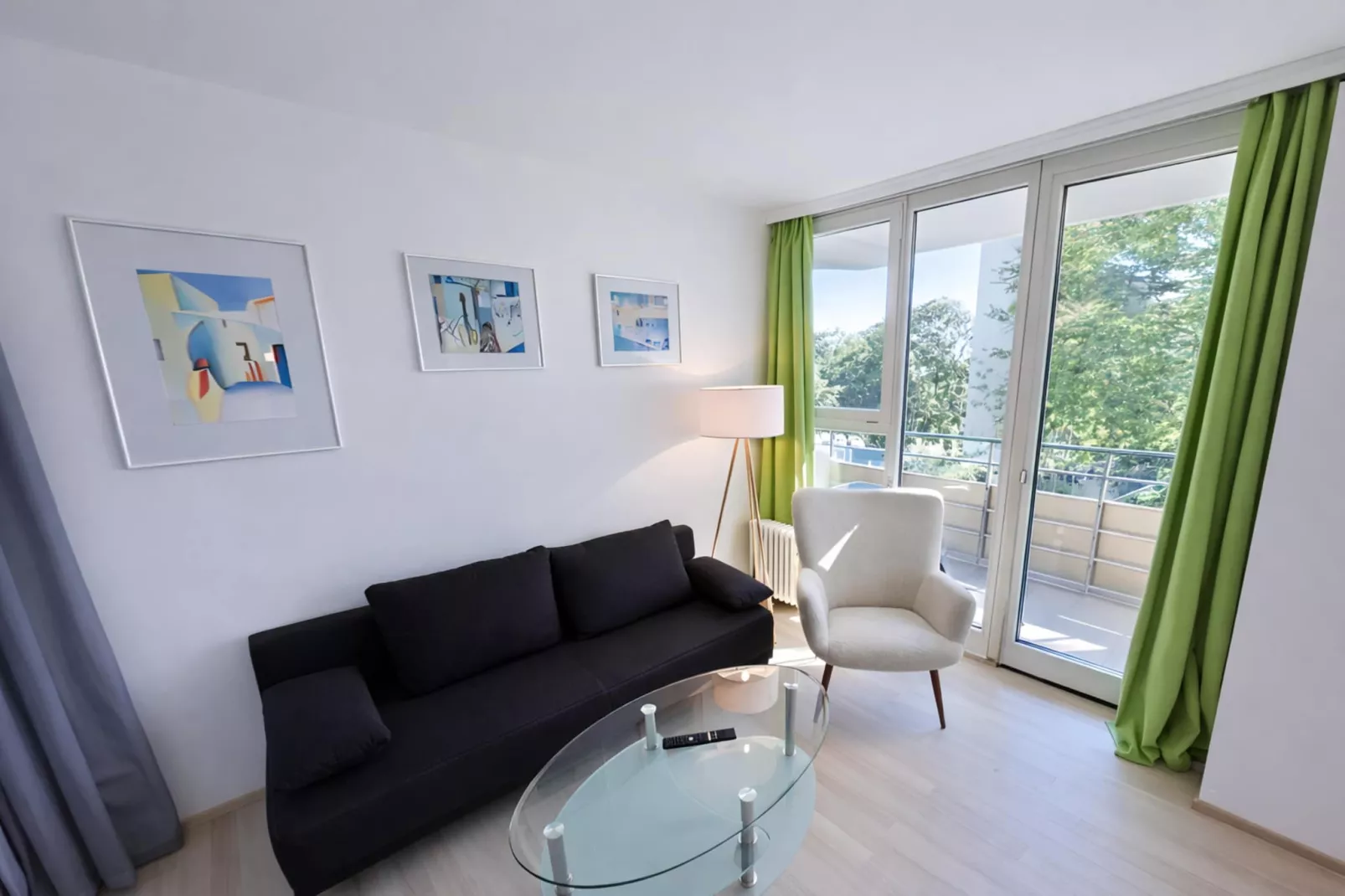 2x Typ A Standard - Fewo Family Comfort L96 - Woonkamer