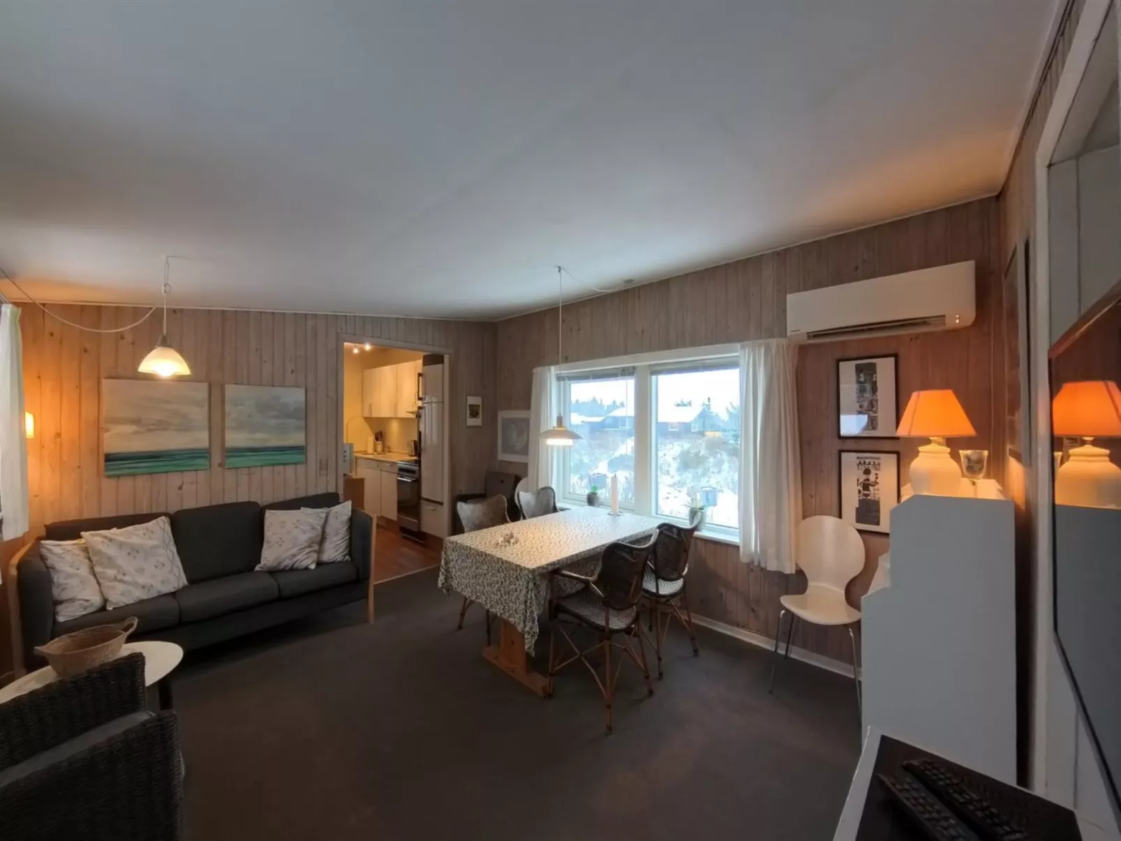 "Gunhilda" - 300m from the sea - Binnen