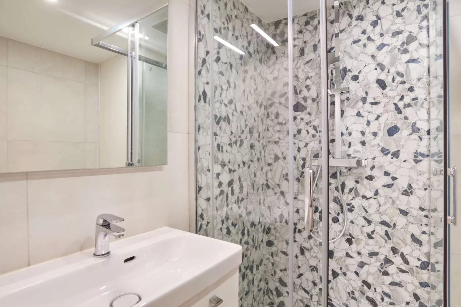 MONT THABOR 4 STUDIO - Niet-getagd