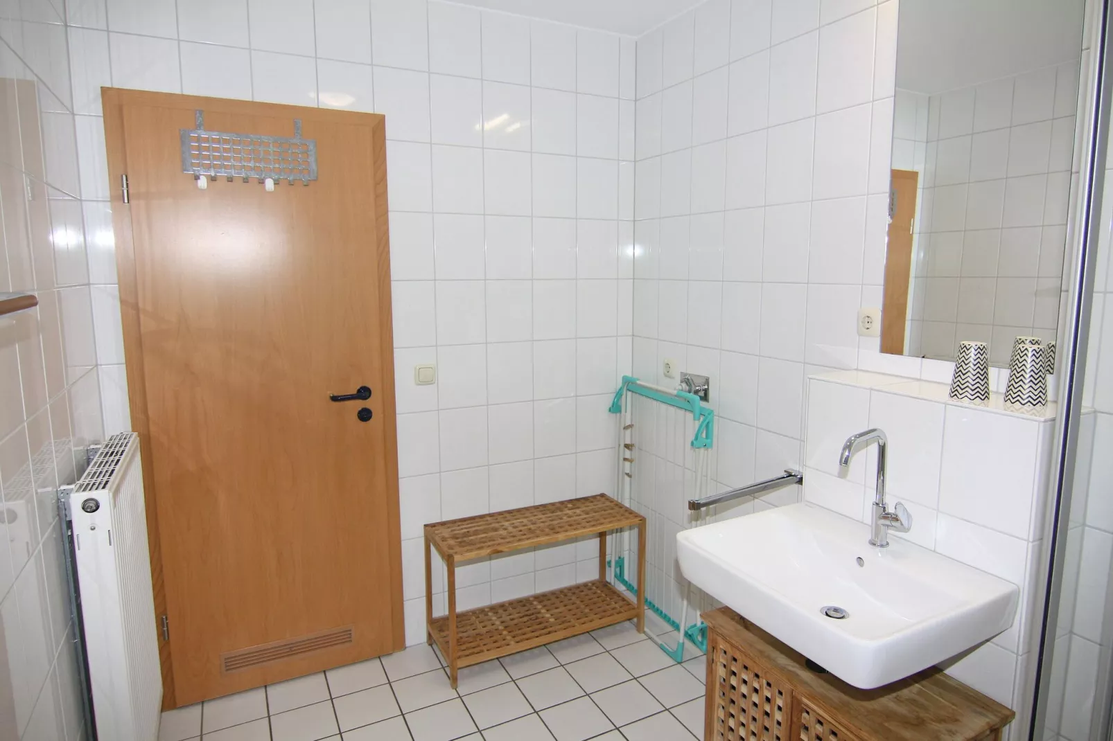 2-Raum-App 56 qm E-39 1 OG / 4 Pers-Badkamer