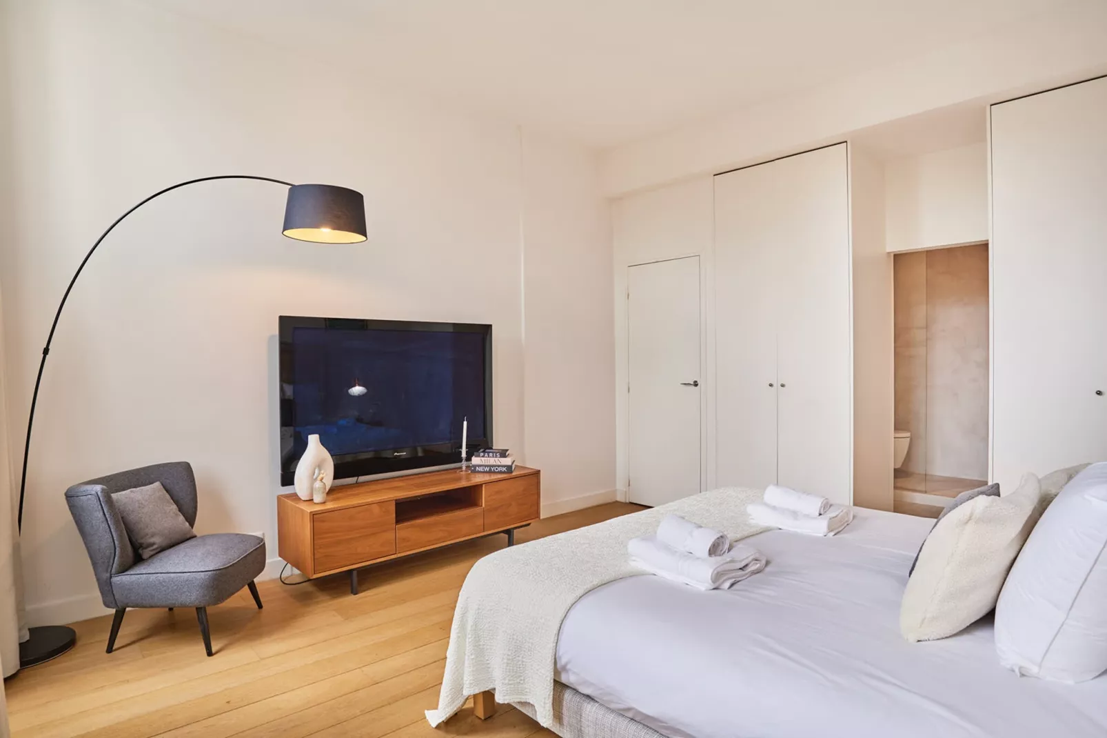 TEMPLE 165 - Niet-getagd