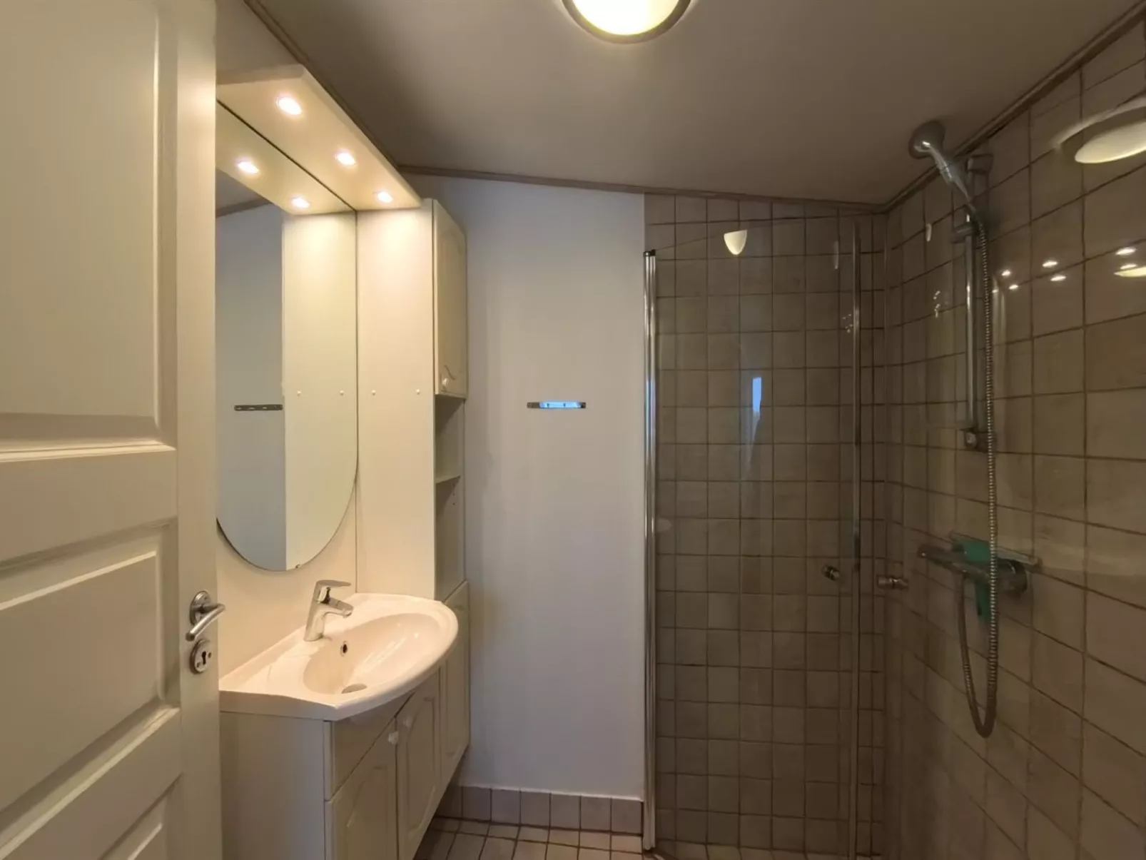 "Gunhilda" - 300m from the sea - Binnen