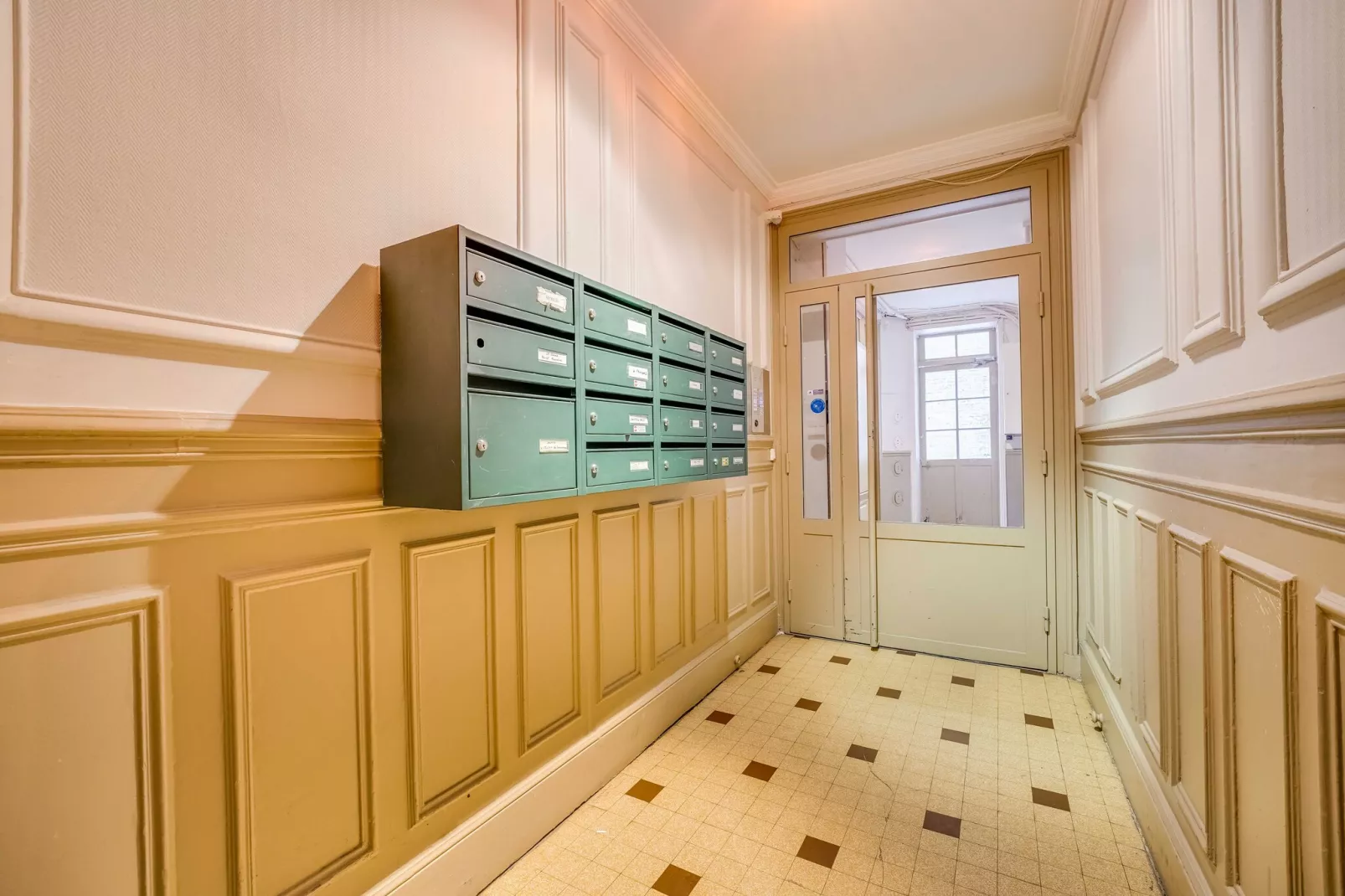 RR-17-VOLTAIRE - Niet-getagd