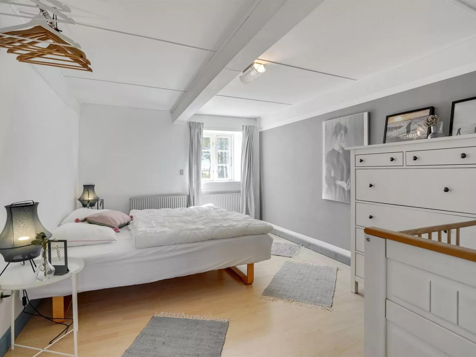 "Myra" - 18km from the sea - Binnen