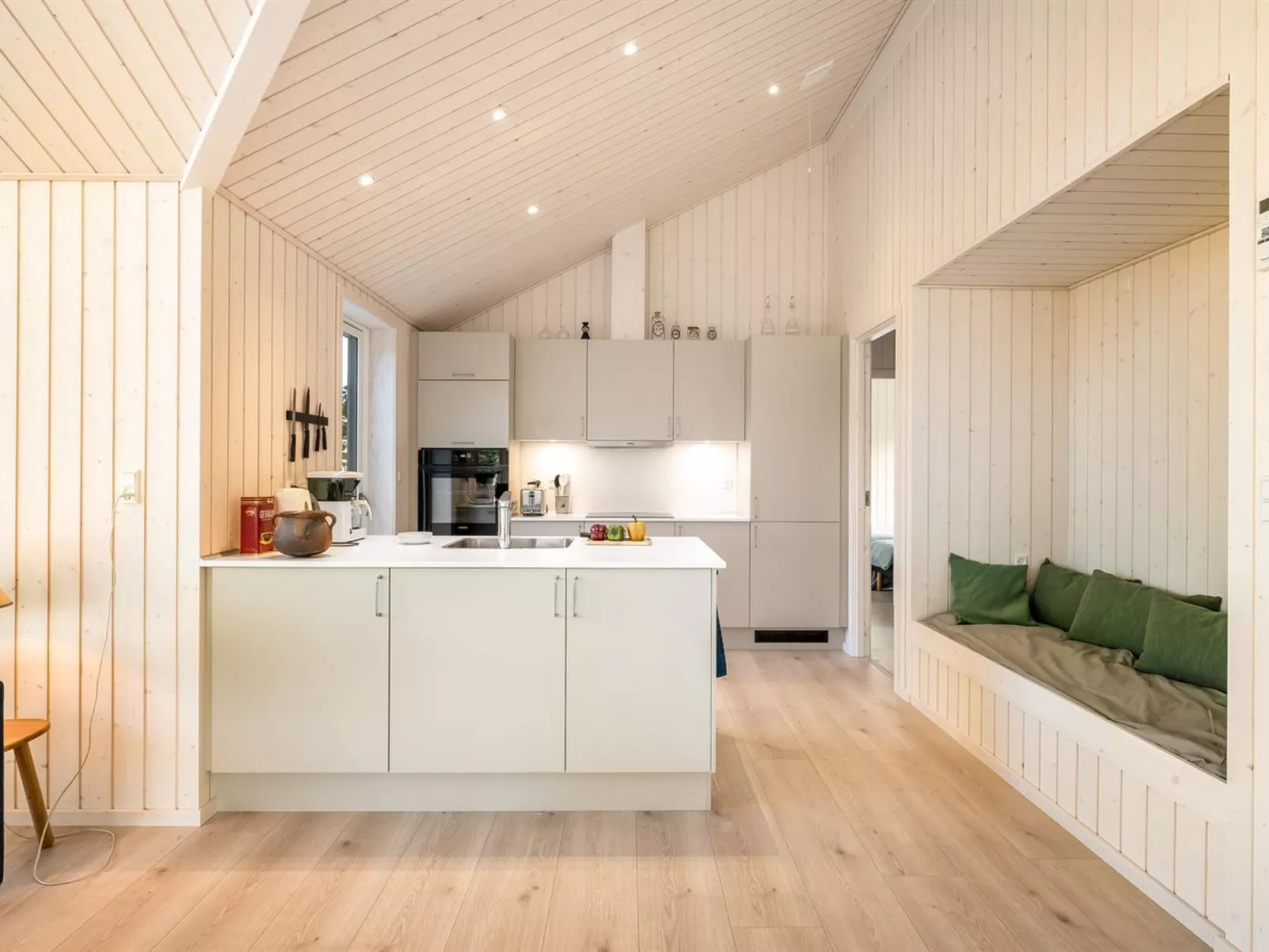 "Nanouk" - 500m from the sea - Binnen