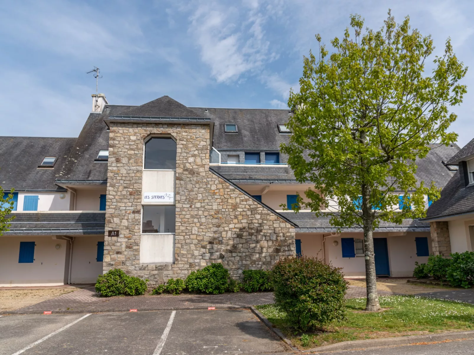 Village de Légenèse - Buiten