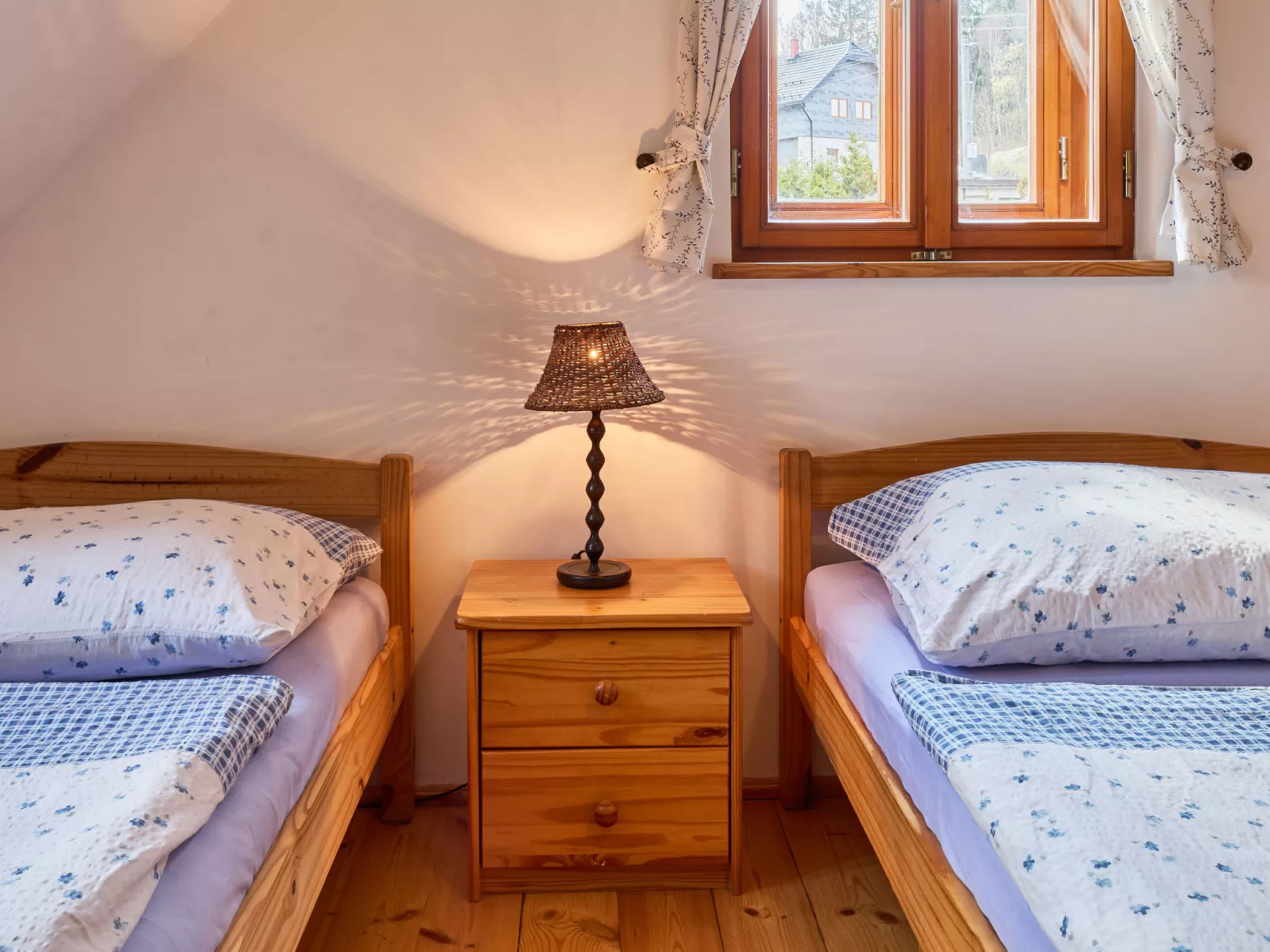 Timber Lodge with Sauna - Binnen